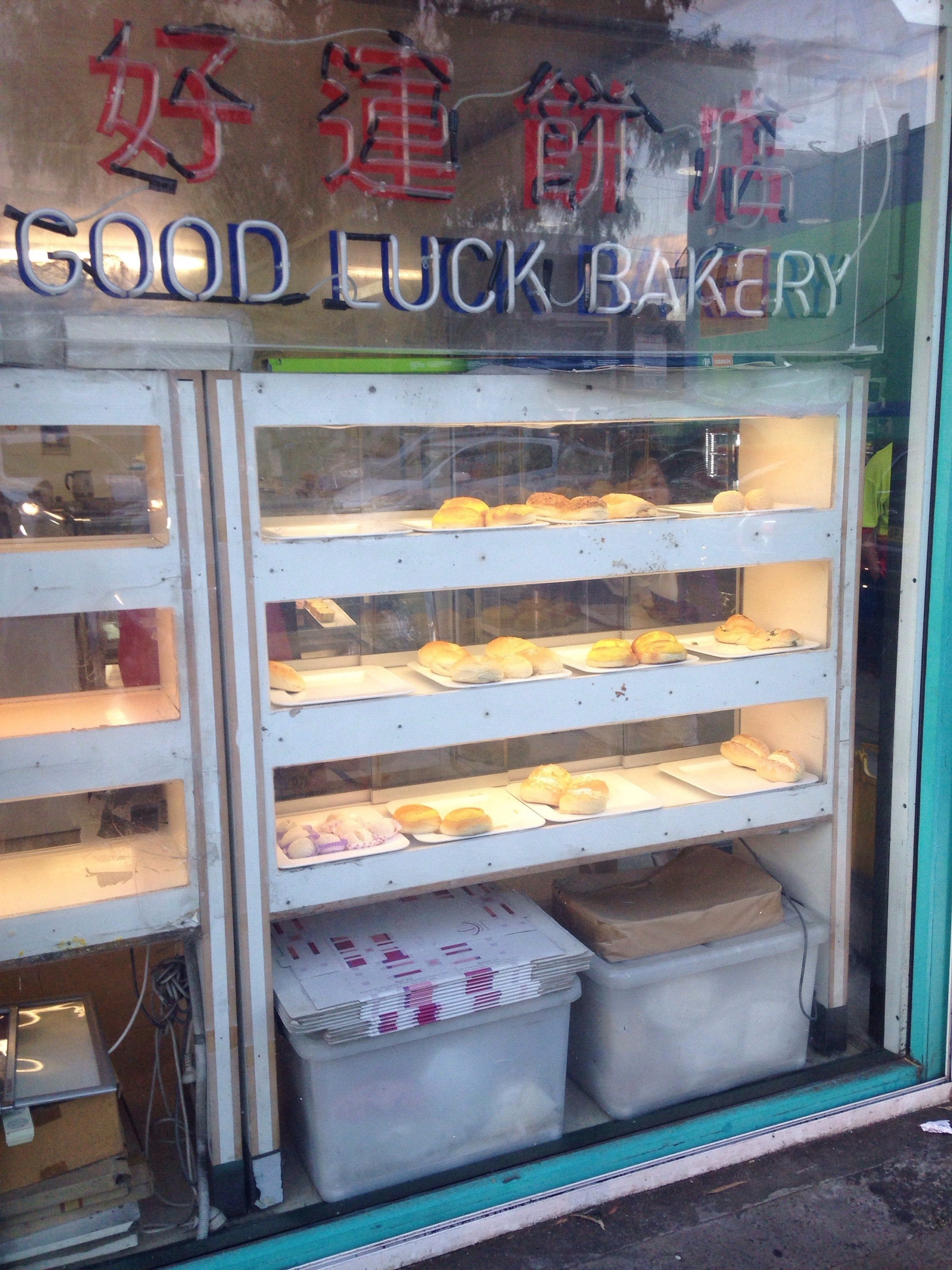 Luck luck bakery