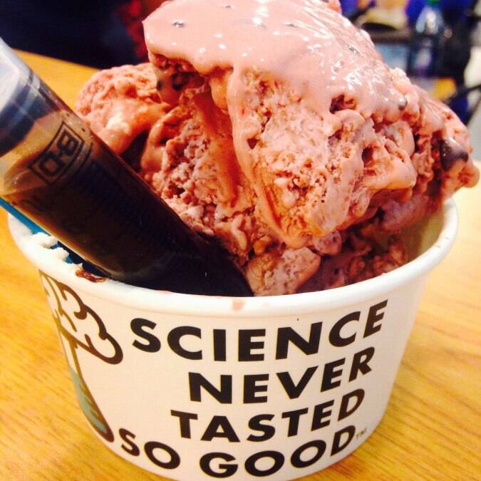 Brain Freeze Nitrogen Ice Cream & Yogurt Lab, Doral/Miami Springs