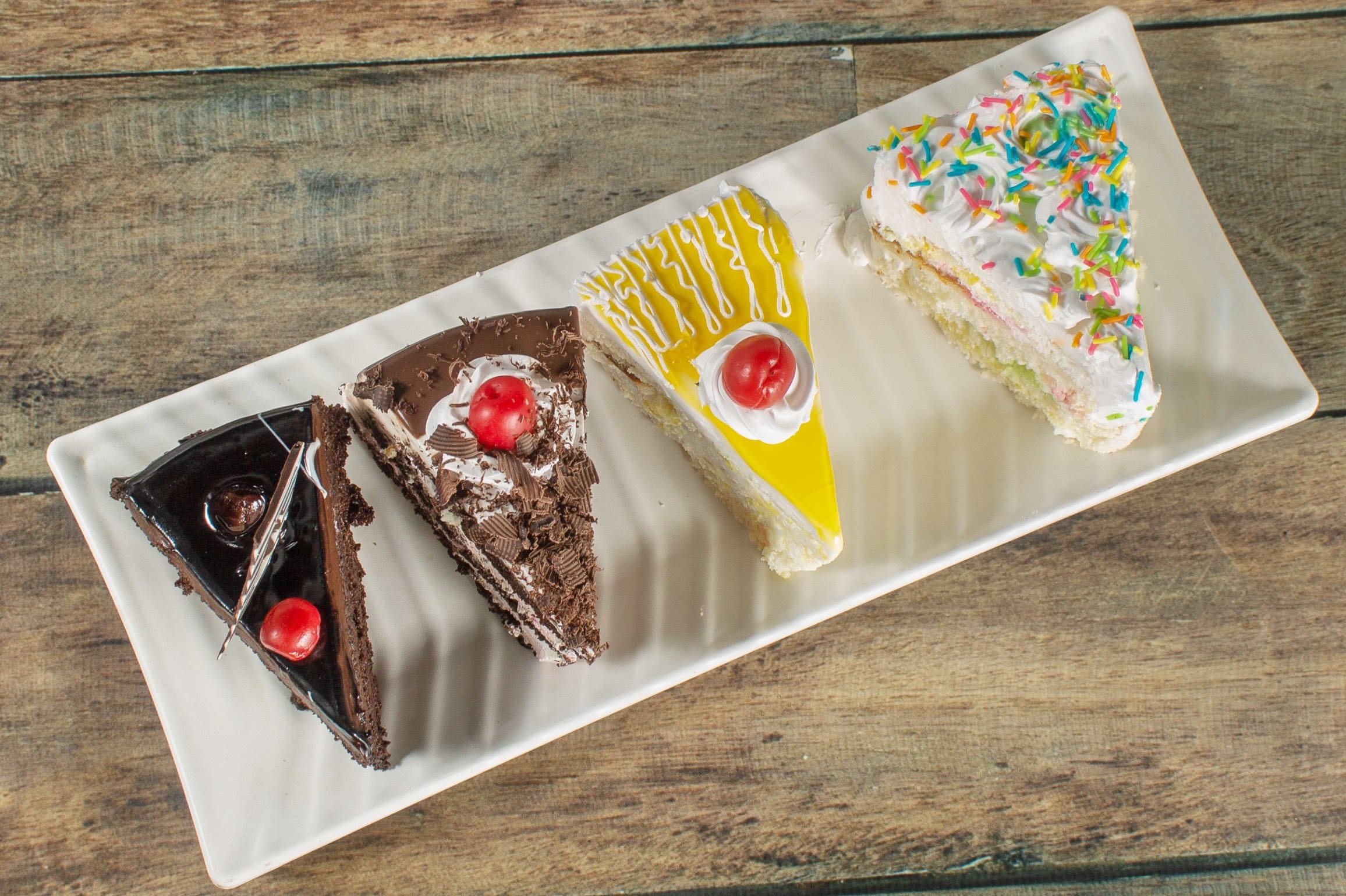 Cakes & Bakes, Raipur - Restaurant reviews