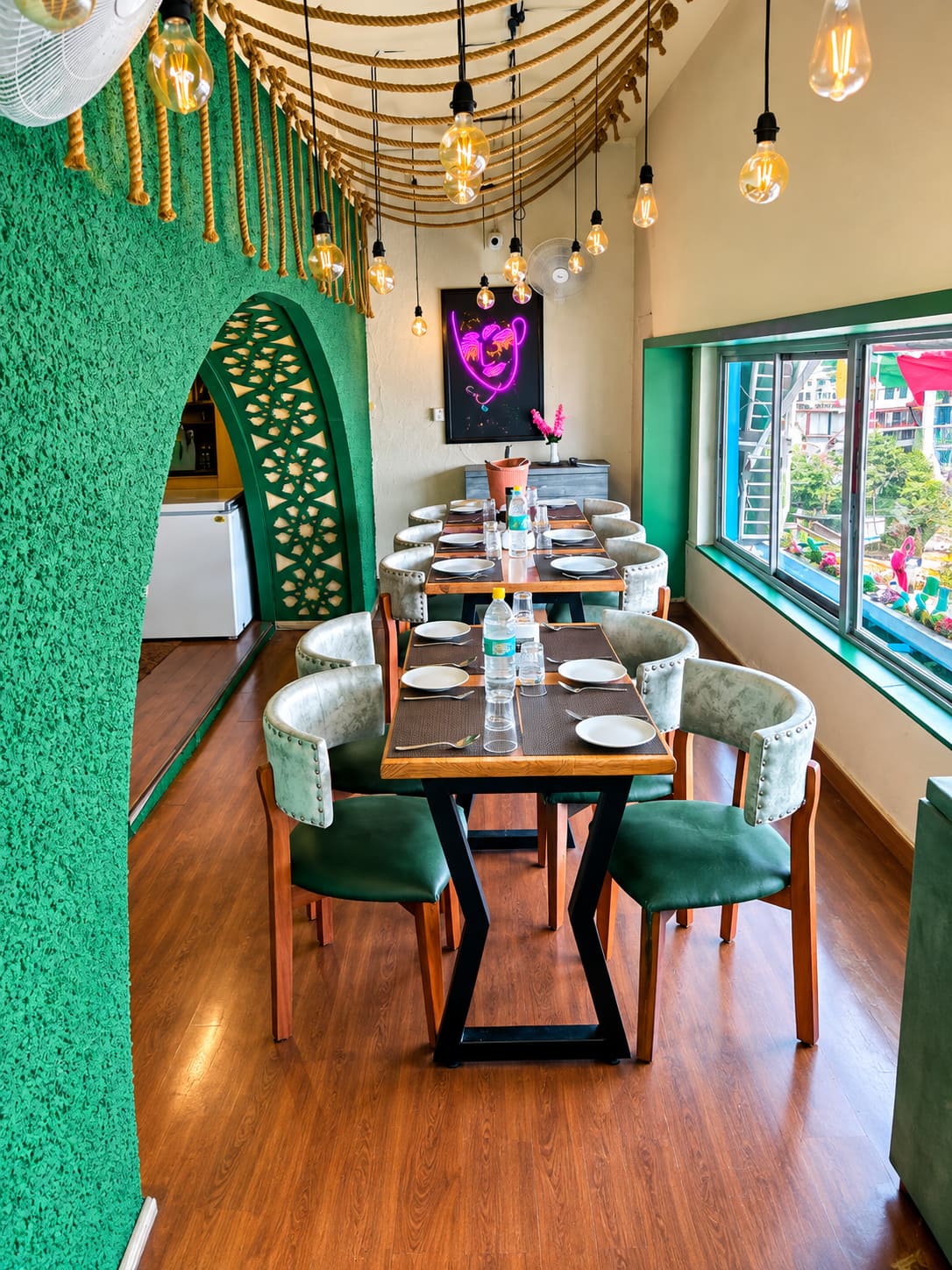 restaurants on Mall Road, Mall Road food, must try restaurants, local food, popular restaurants, cafes, street food, family restaurants, rooftop restaurants - Whispering Windows - img4