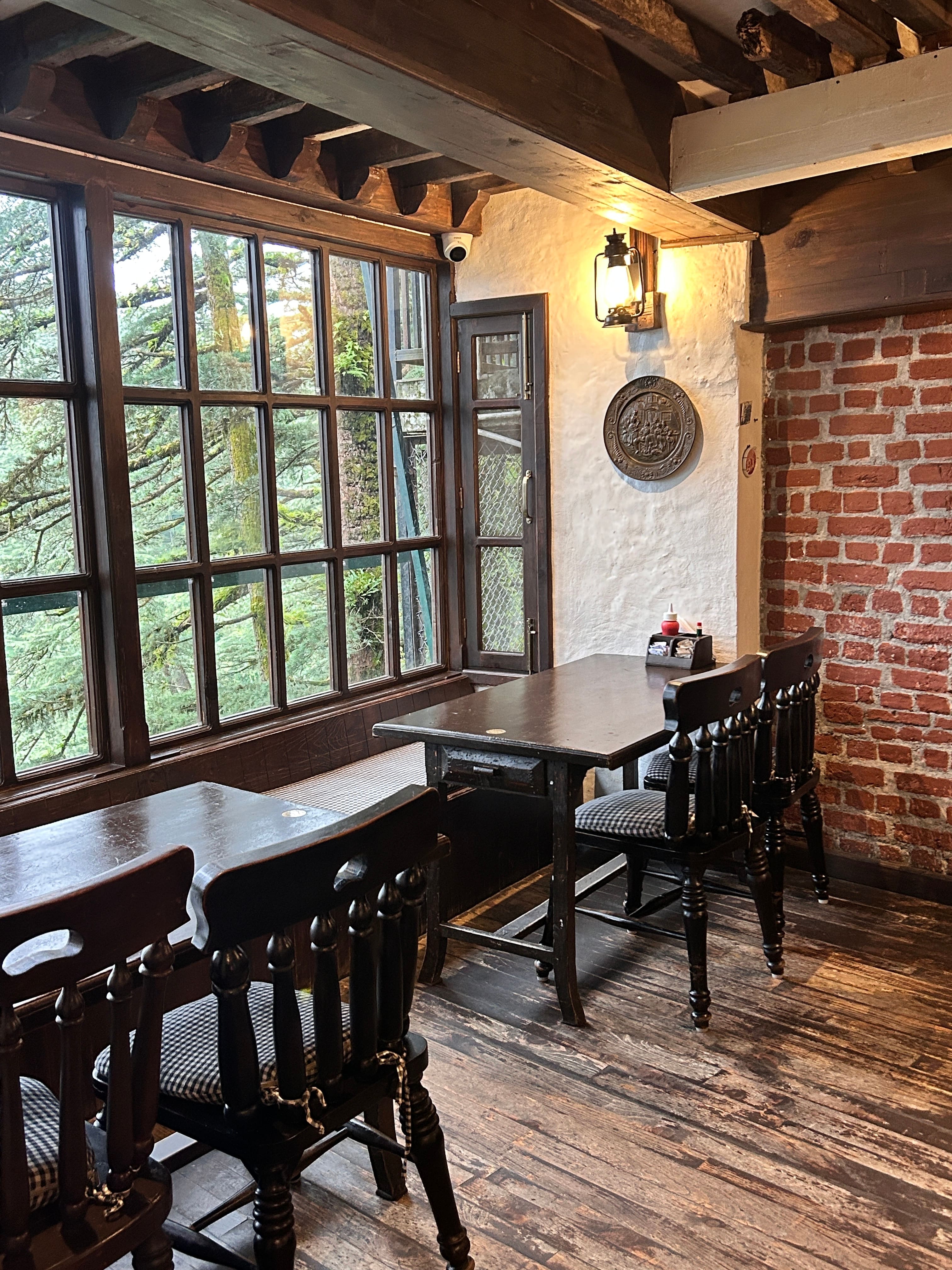 backpacker-friendly restaurants, budget-friendly restaurants, cafes, cheap eats, local eateries, casual dining, hostels with cafes - Landour Bakehouse - img1