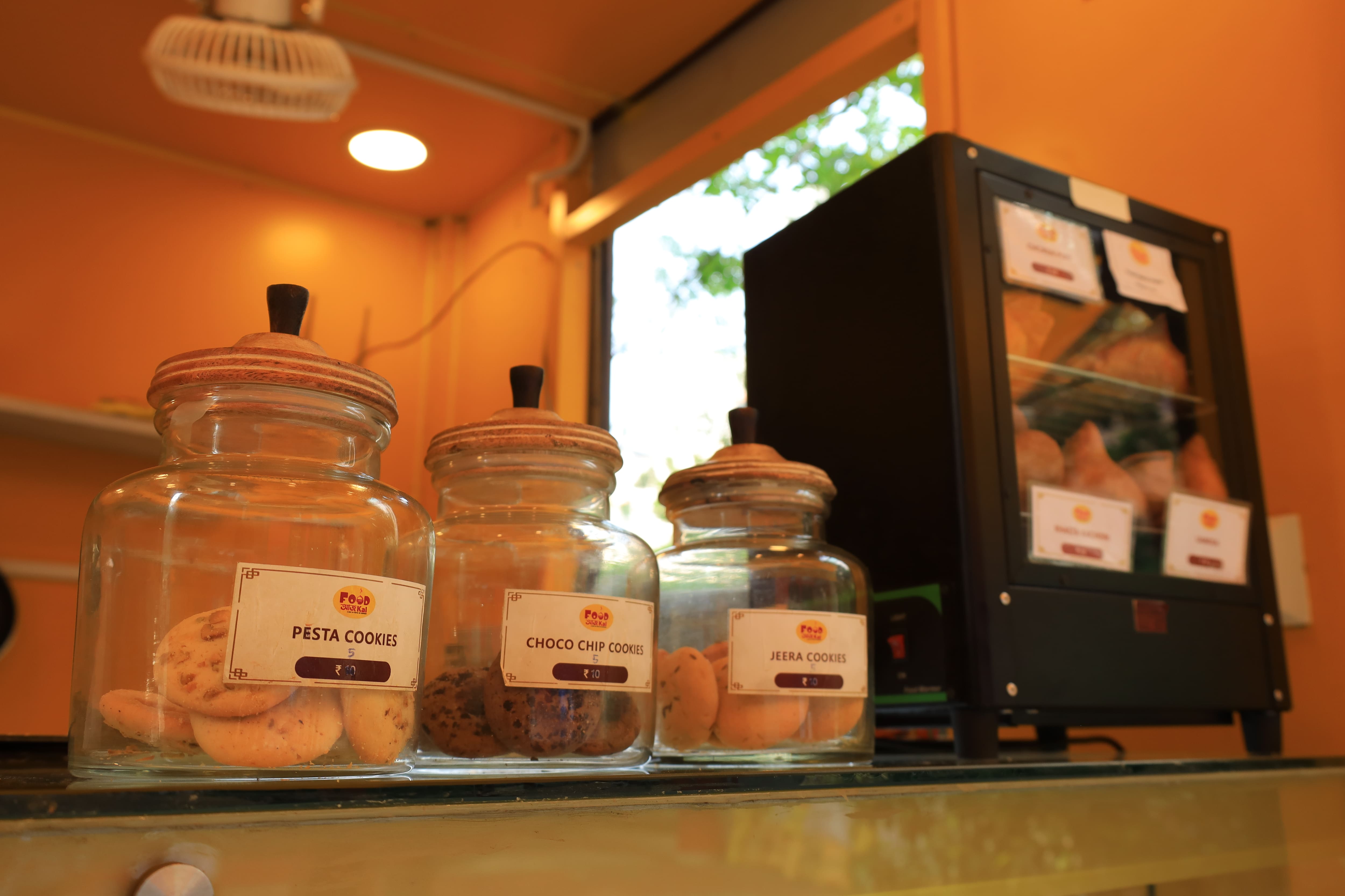 Food Ajj Kal - De Sovrani, Sector 5, Salt Lake, Kolkata | Zomato