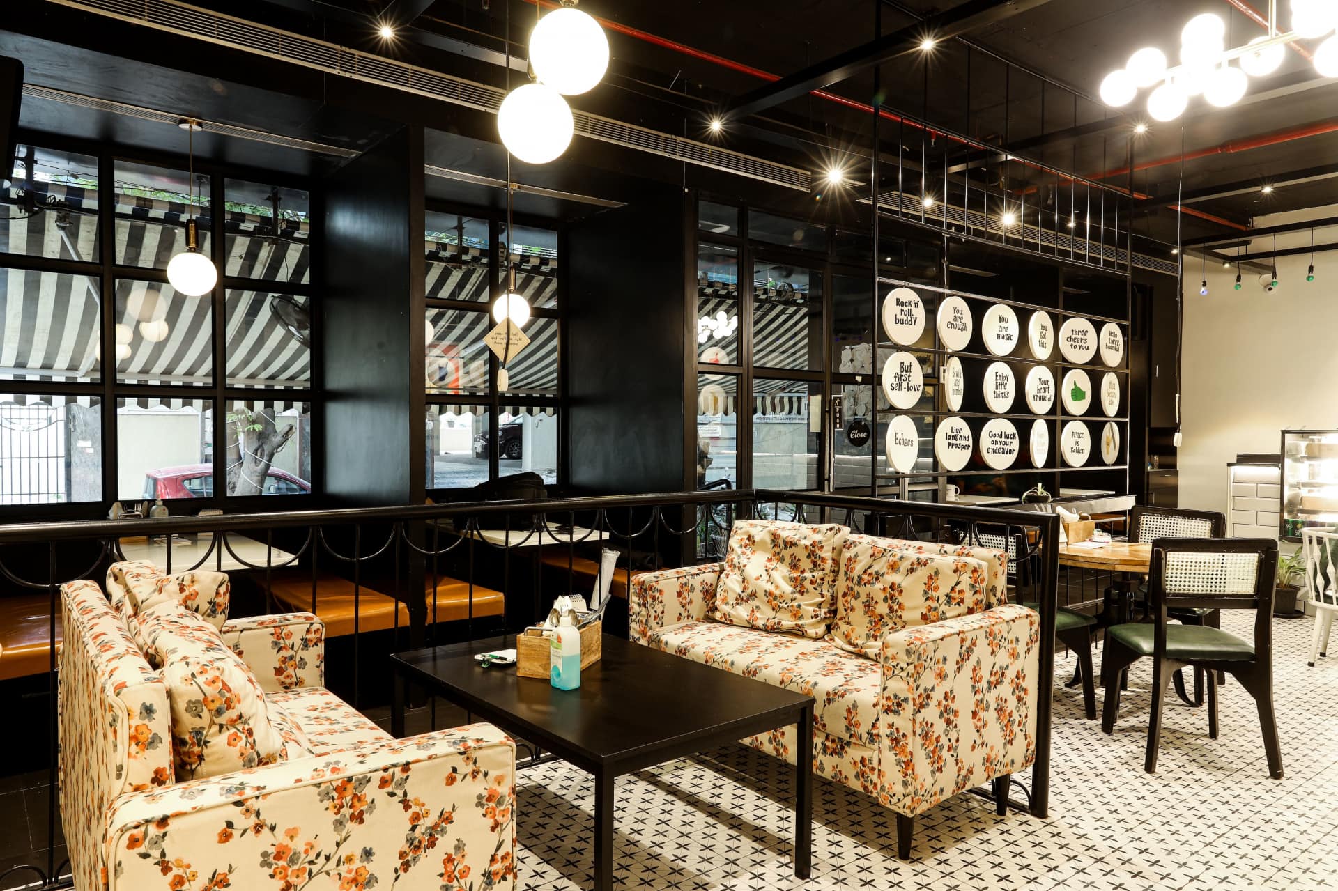 brunch restaurants, brunch spots, weekend brunch, Sunday brunch, buffet brunch, brunch cafes, breakfast and brunch, bottomless brunch, brunch dining - Echoes - img2