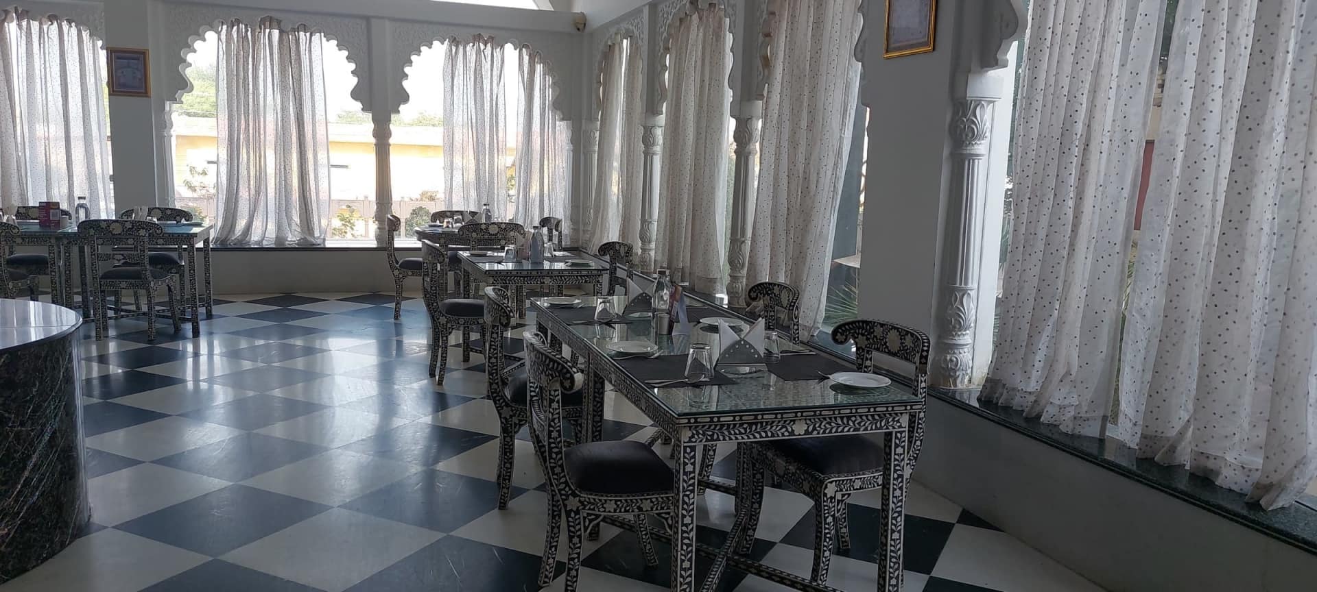 Restaurant image