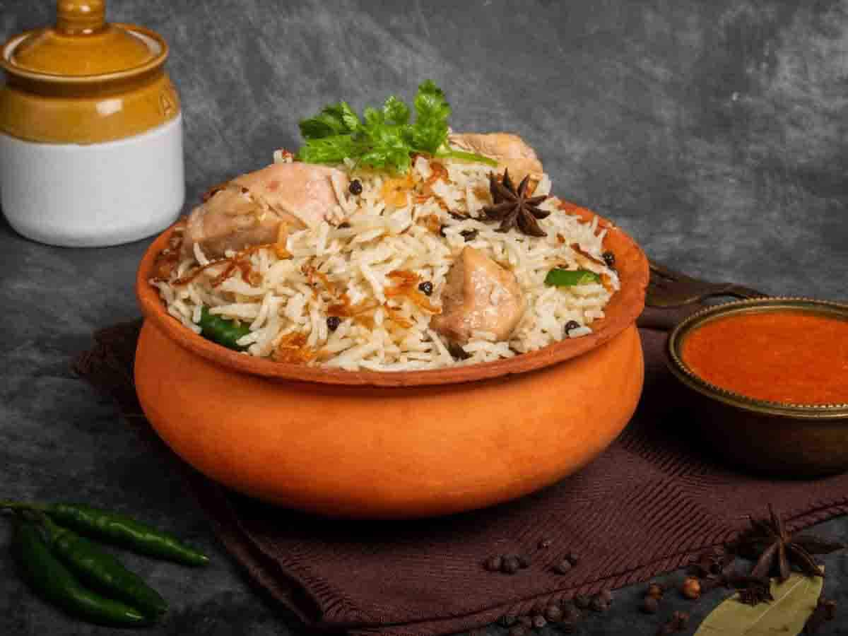 A1 Muradabadi Chicken Biryani, Shahdara, New Delhi | Zomato