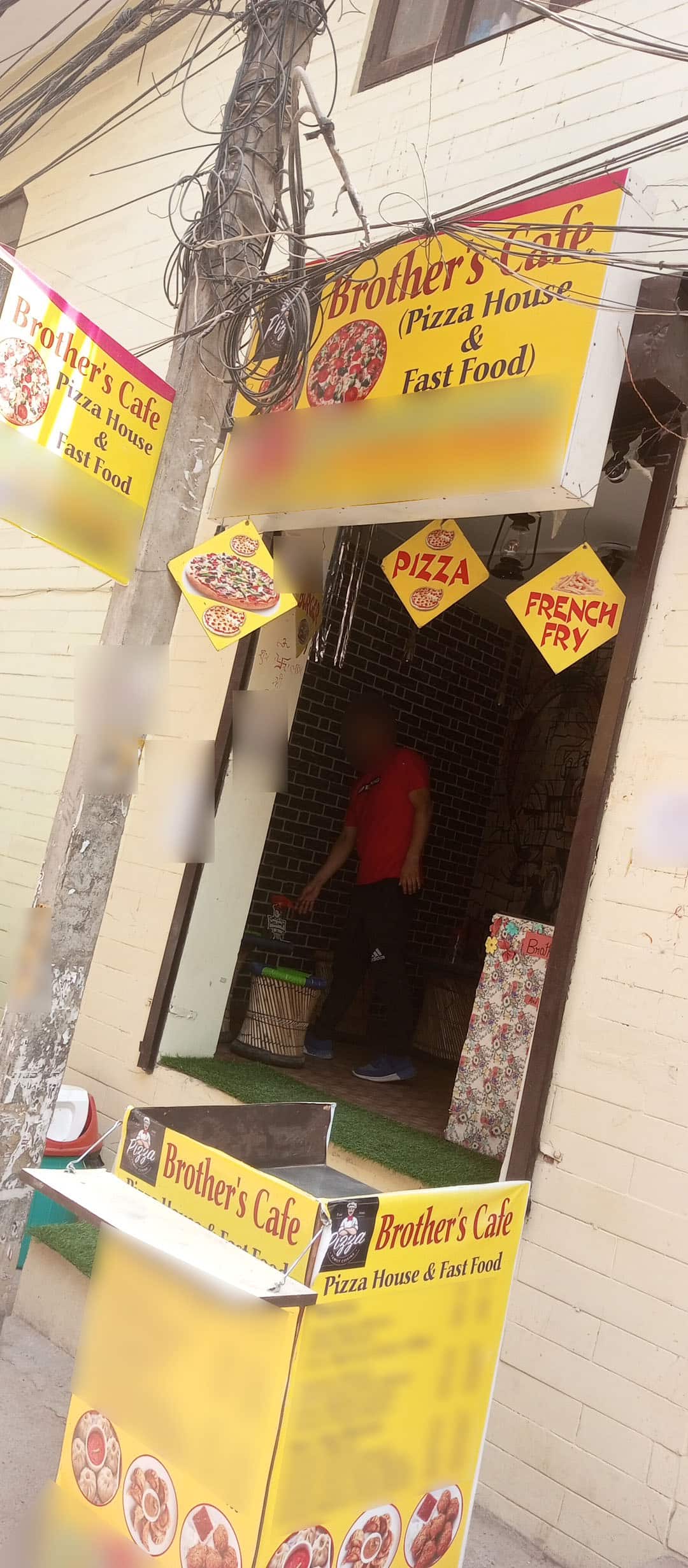 Brothers Cafe, Mahipalpur, New Delhi Zomato