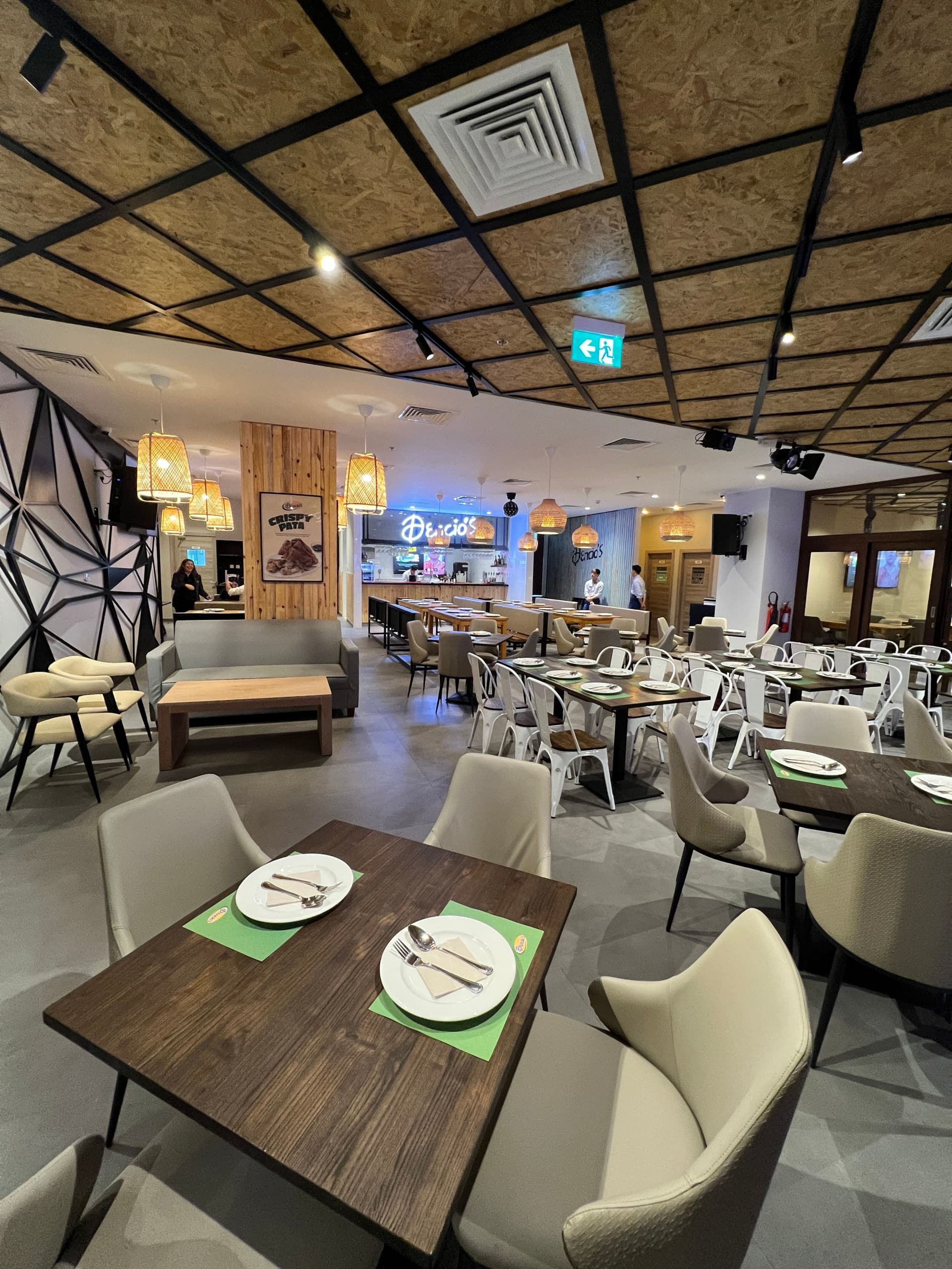 Restaurant image