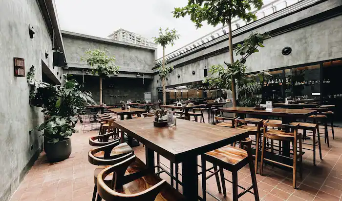Inside Tabula Rasa, Nanakramguda — dining room and stage
