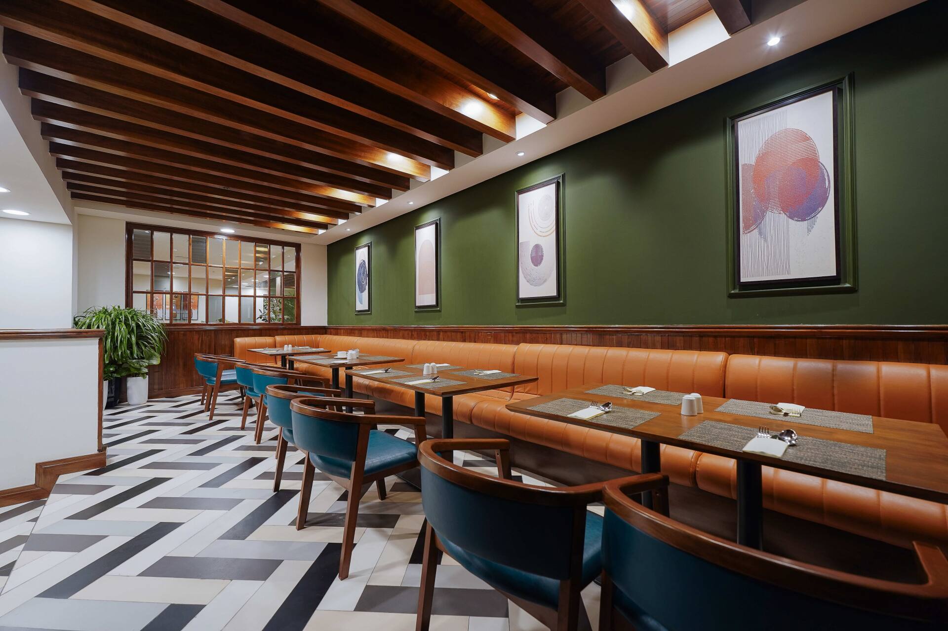 Restaurant image