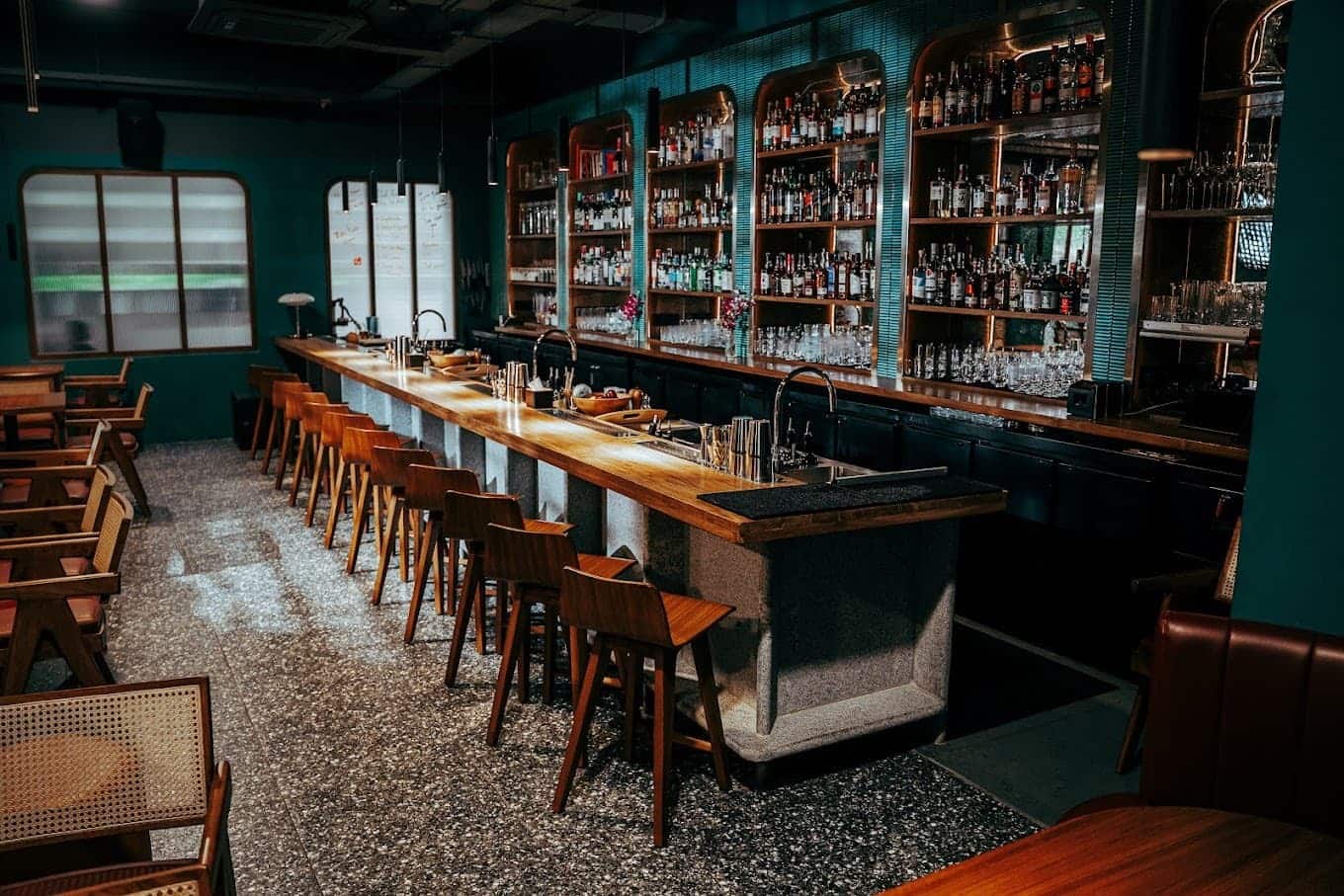 world's best bars, top rated bars, famous bars, mixology bars, 50 best bars in the world, best cocktail bar in the world, top rated bars near me - Bar Spirit Forward - img1