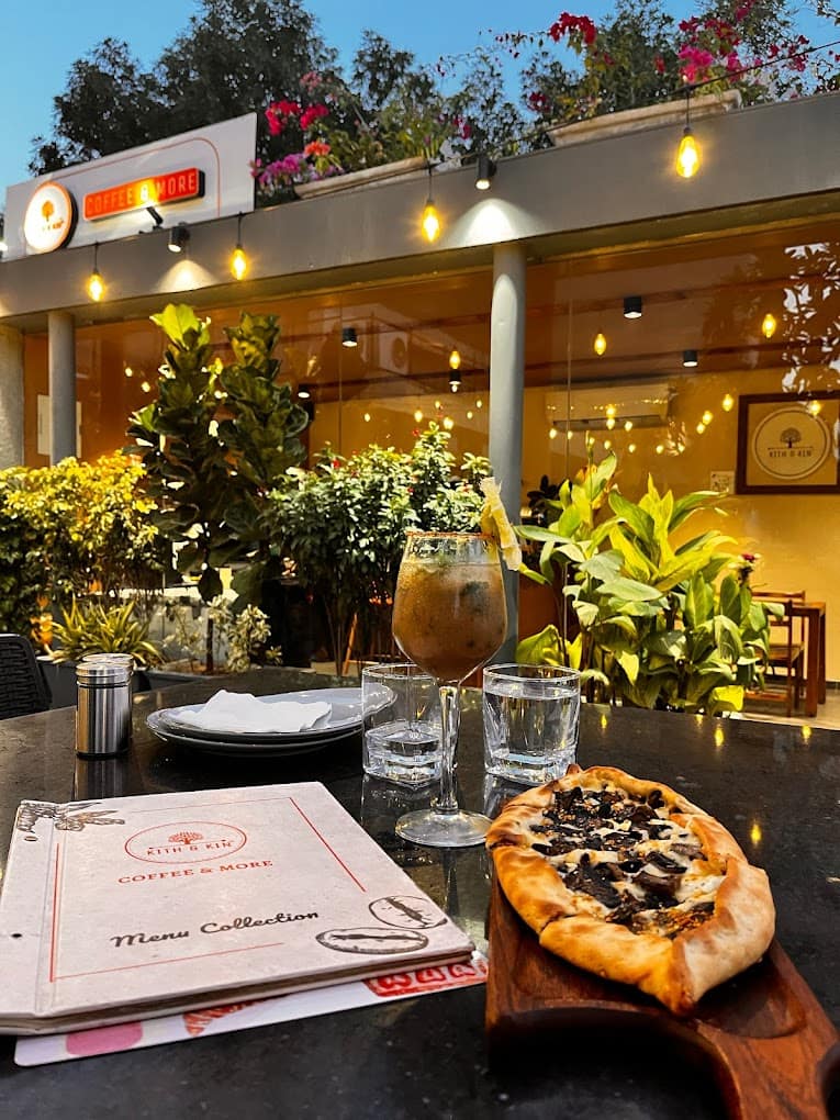 coffee places near me, cafe nearby, coffee house near me, cafes with wifi, coffee places - Kith & Kin - Coffee and More - img2