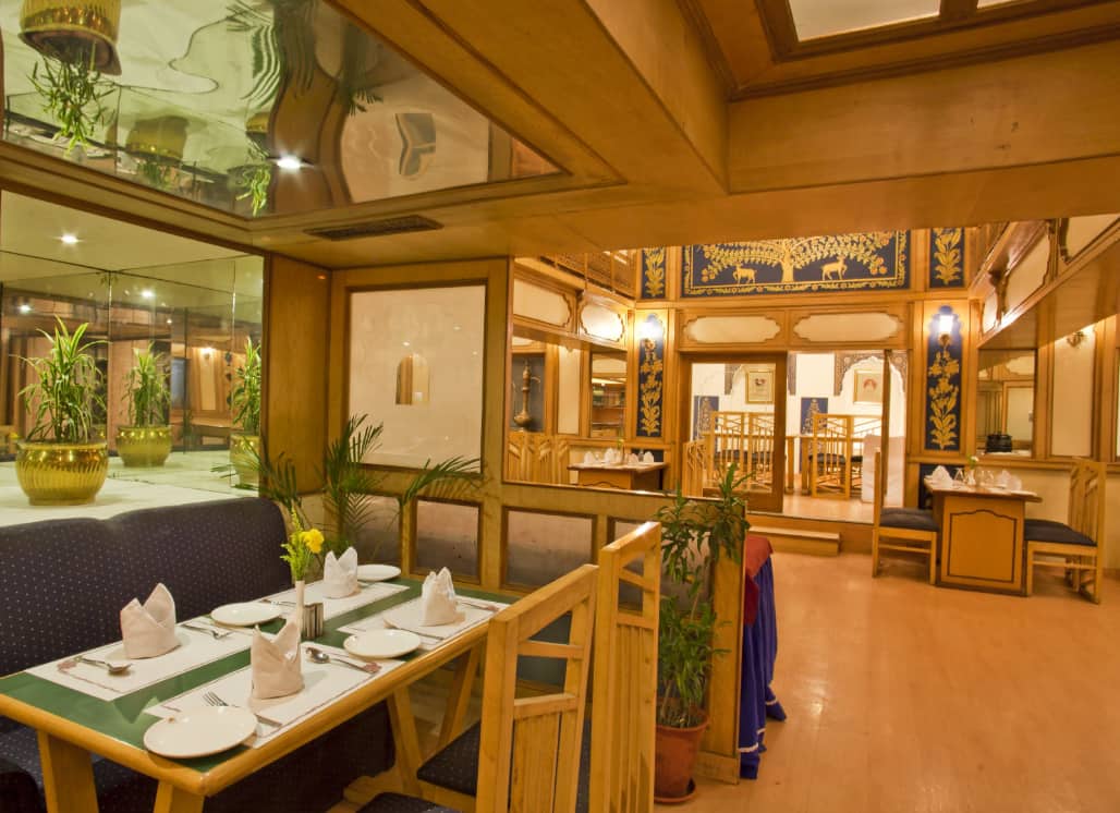 Restaurant image