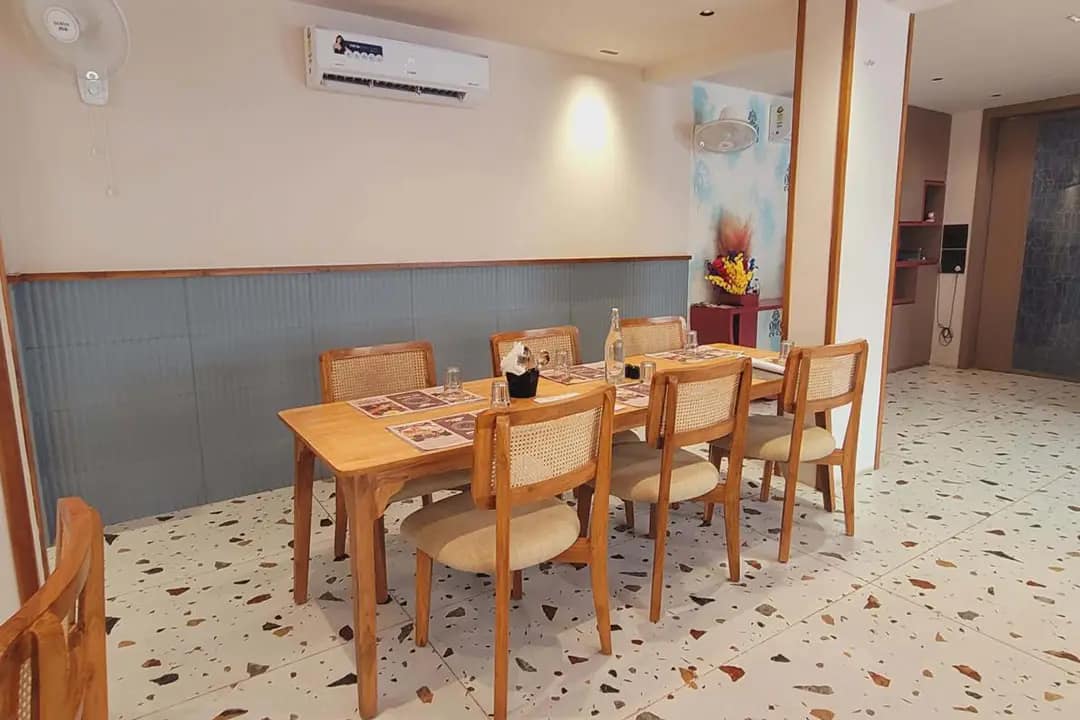 Restaurant image