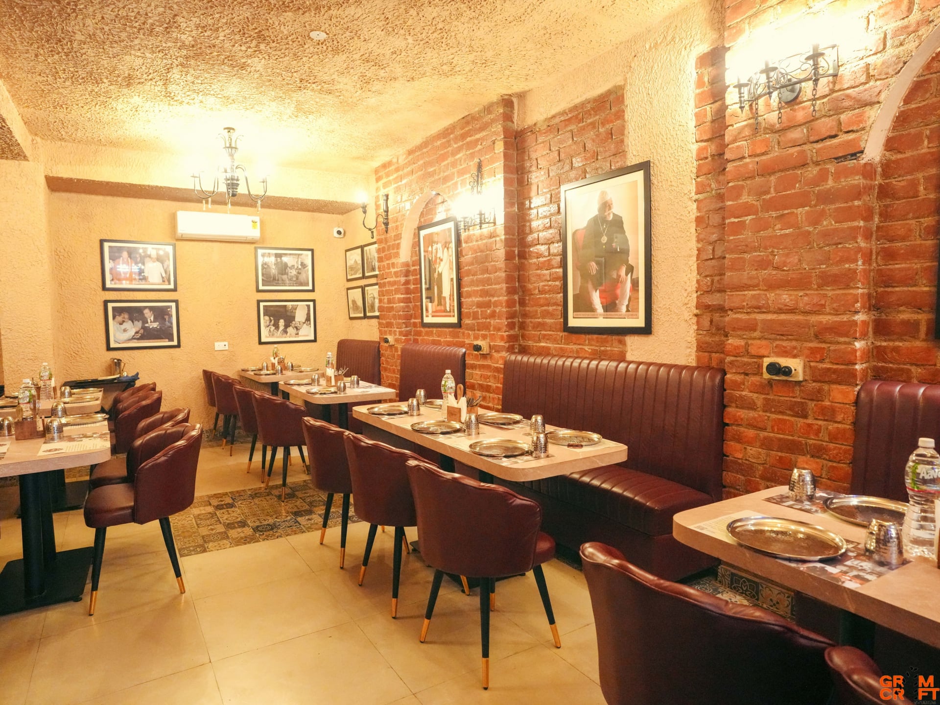 Restaurant image