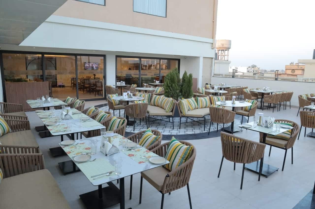 Skyeline - Best Western AH1 image