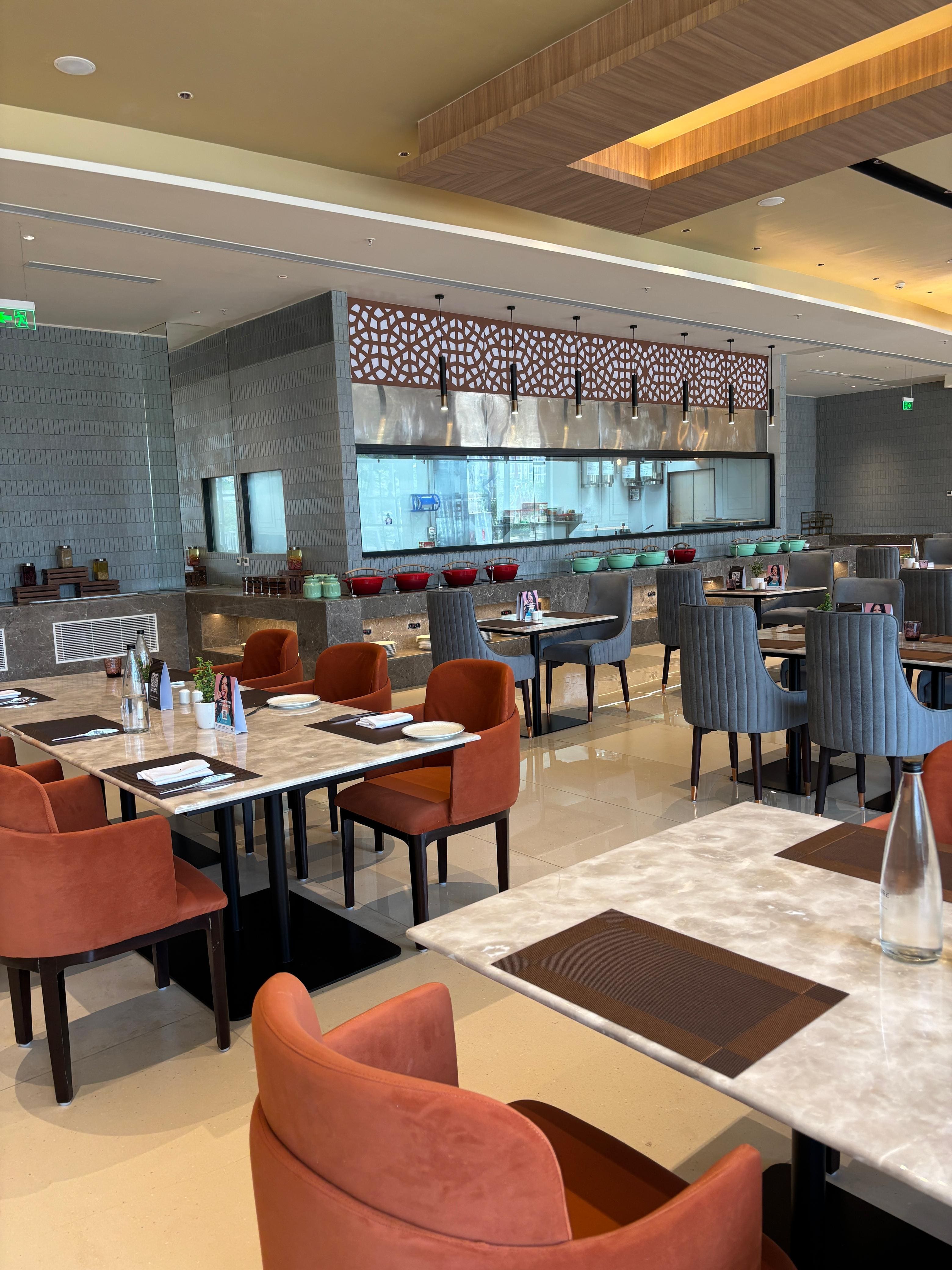 family restaurants, family dining, family-friendly restaurants - Senses By Mercure - img1