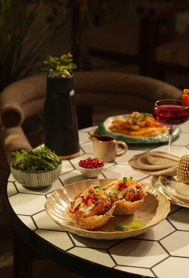 pet friendly places, pet friendly cafes, pet friendly dining, dog friendly restaurants, dog friendly cafes - The Big Tree Delhi - img3