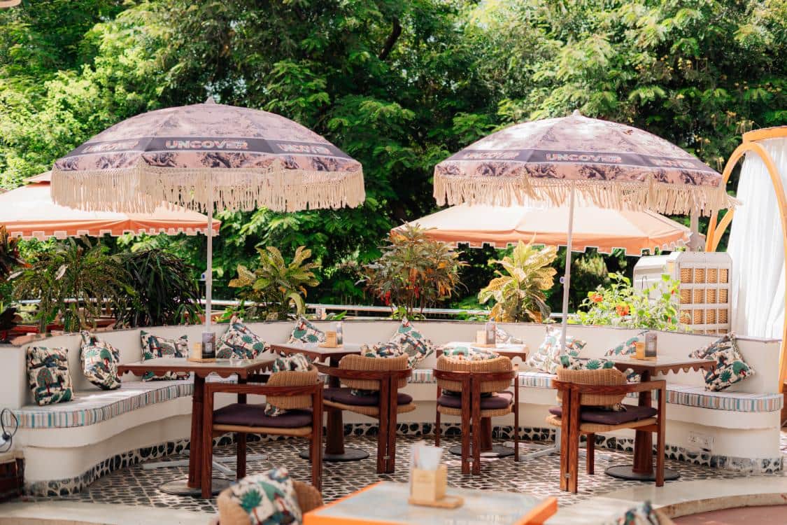 pet friendly places, pet friendly cafes, pet friendly dining, dog friendly restaurants, dog friendly cafes - Esak - img3