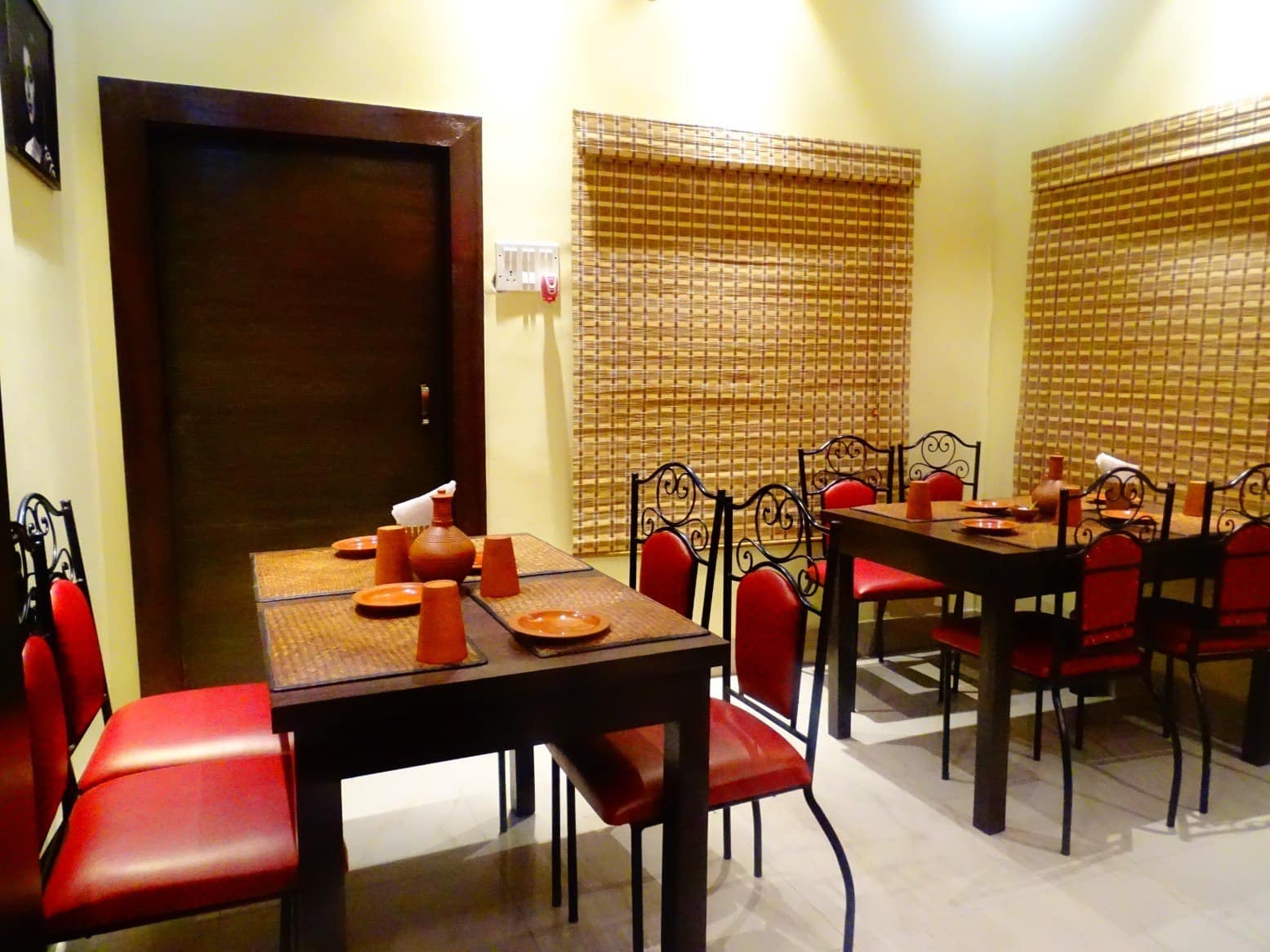 bengali thali, bengali food, rice, macher jhol, fish curry, thali, fish thali, fish thali near me, fish restaurants - Saptapadi - img2