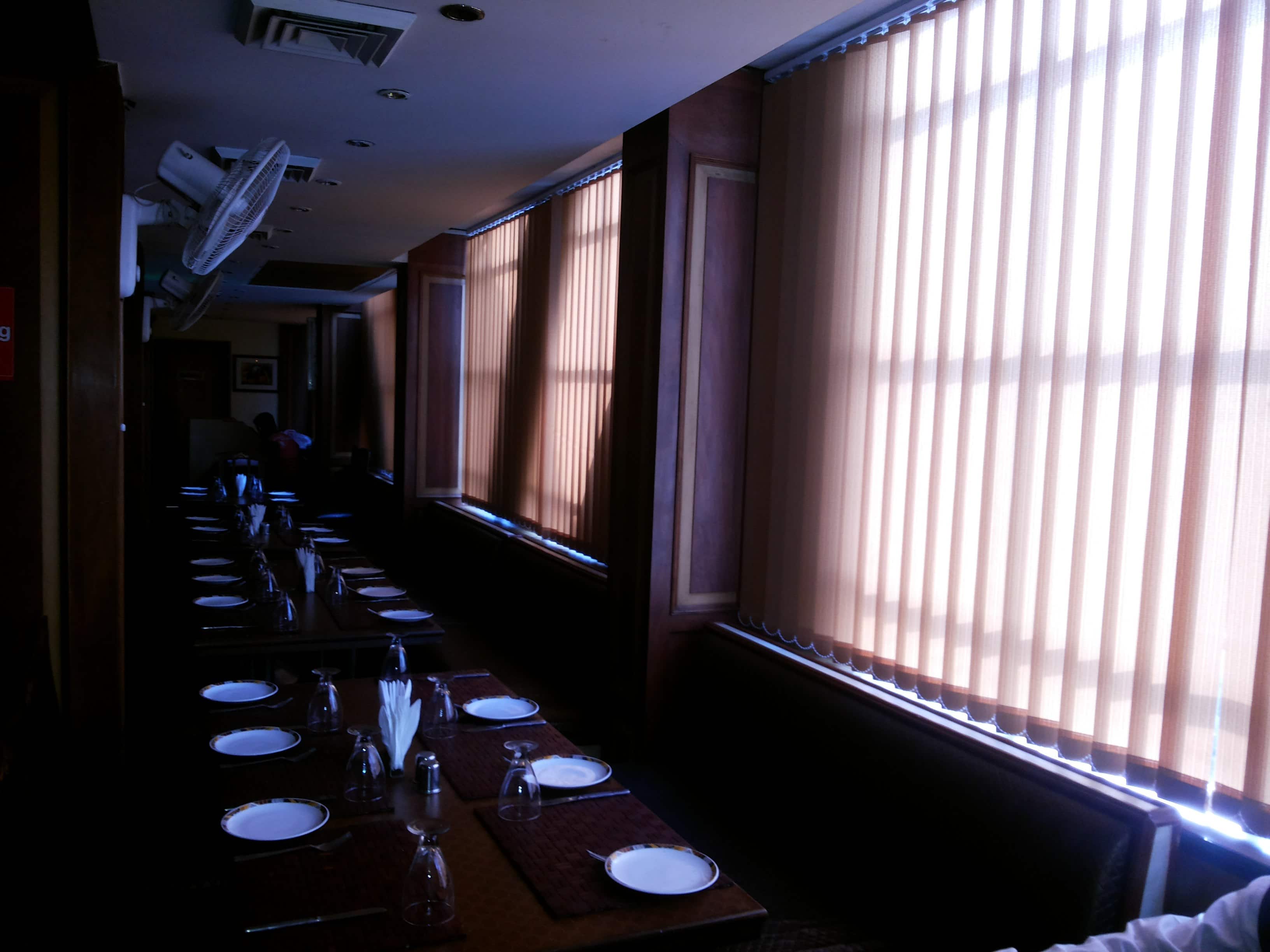 Dev's Restaurant & Bar