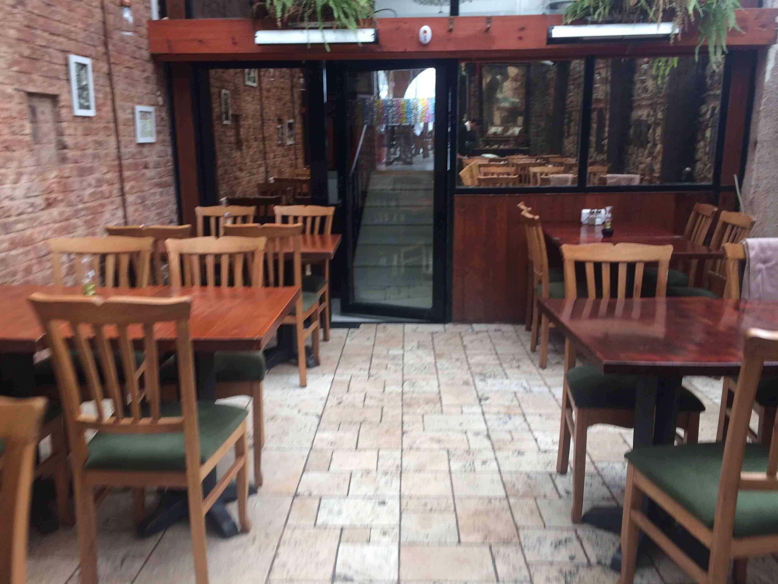 Agora Meyhanesi 1890 Balat Istanbul