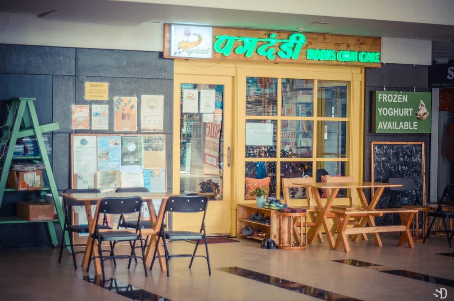 unwind cafe, bookstore cafe - Pagdandi Books Chai Cafe - img5