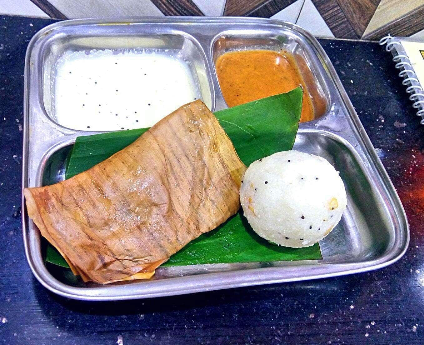 street food, street food chennai, chennai street food, street snacks, south indian street food, chaat, tamil snacks, dosa, idli, sundal - Mak N Bajji Shop - img1
