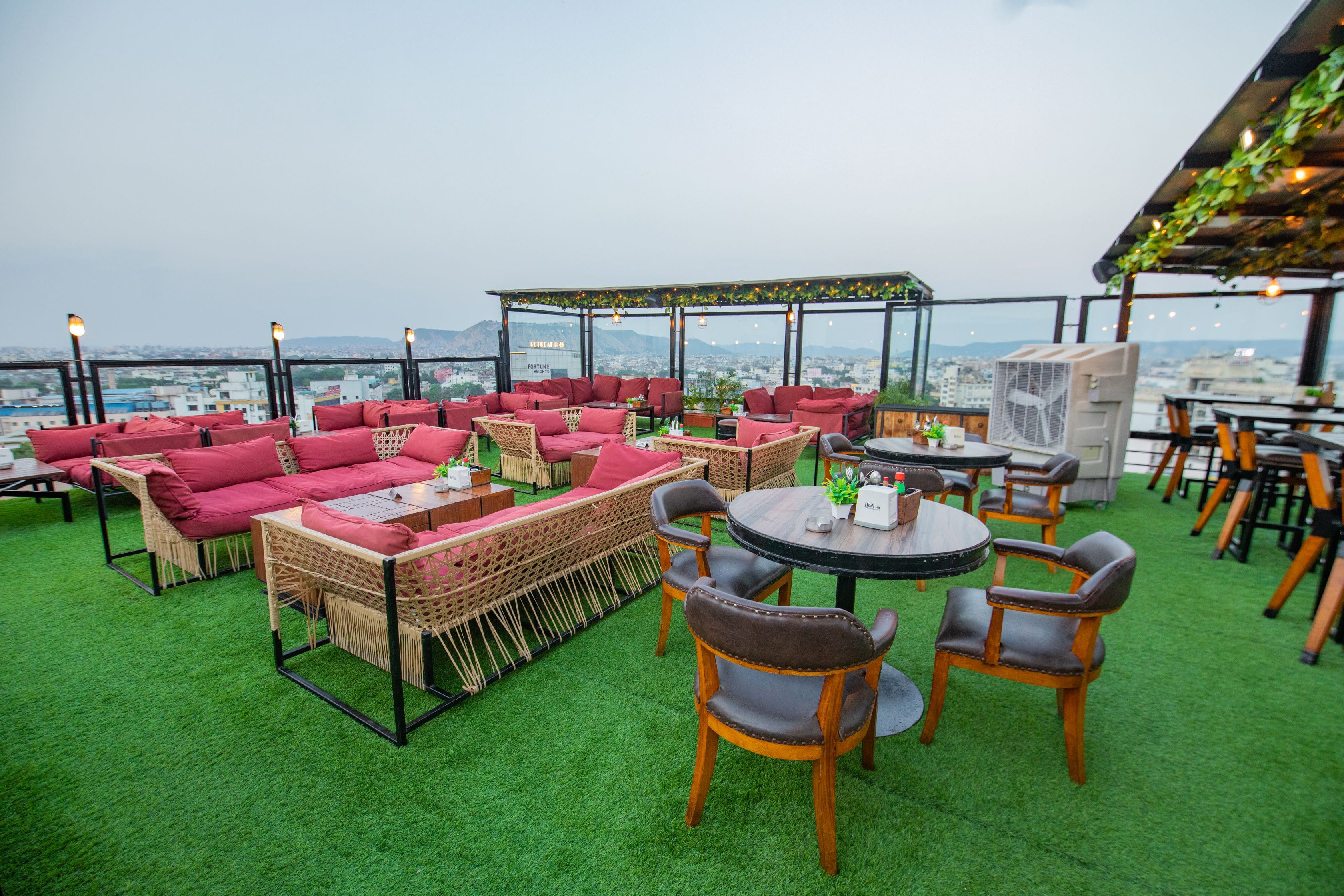 rooftop cafes, rooftop restaurants, cafes, coffee, cold coffee - Blackout Club & Terrace - img5