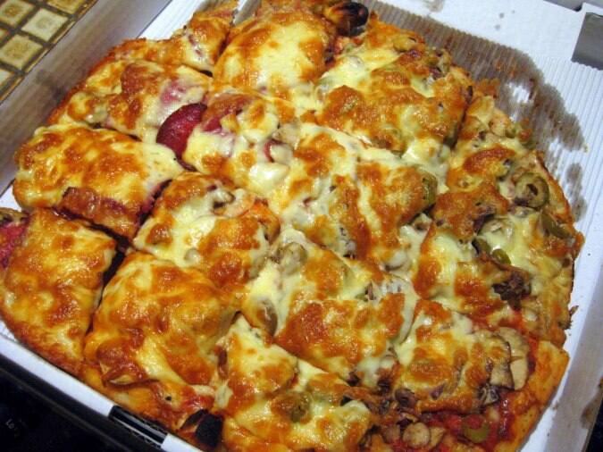 Royal Pizza Menu, Menu for Royal Pizza, University & Old Strathcona, Edmonton Urbanspoon/Zomato