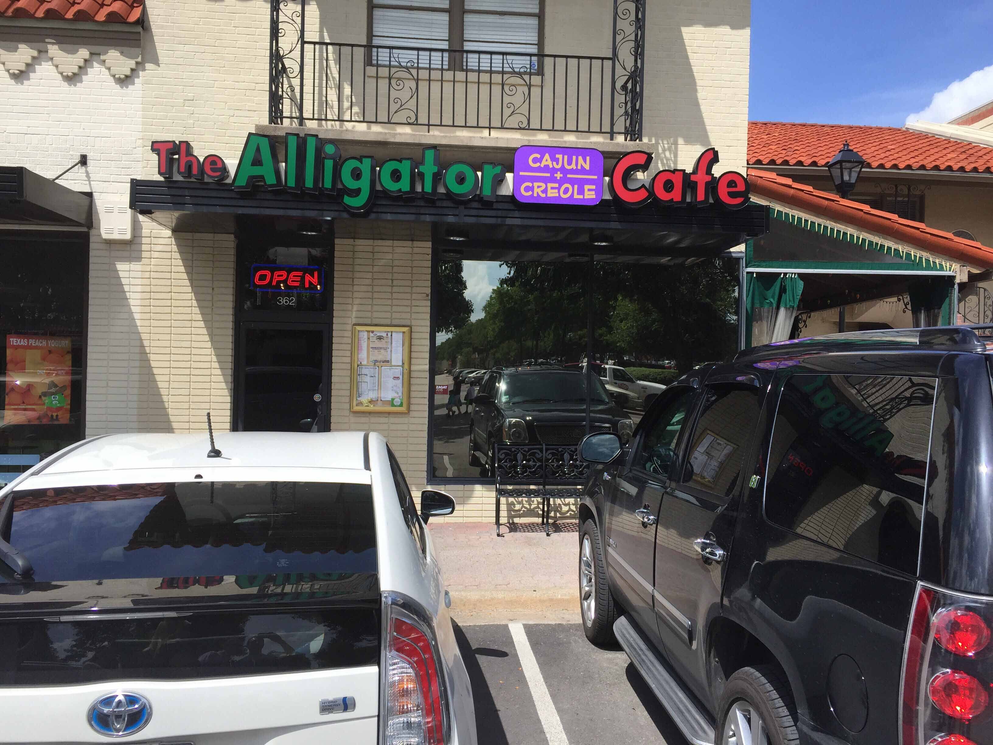 Alligator Cafe Photos, Pictures of Alligator Cafe, Casa Linda, Dallas ...