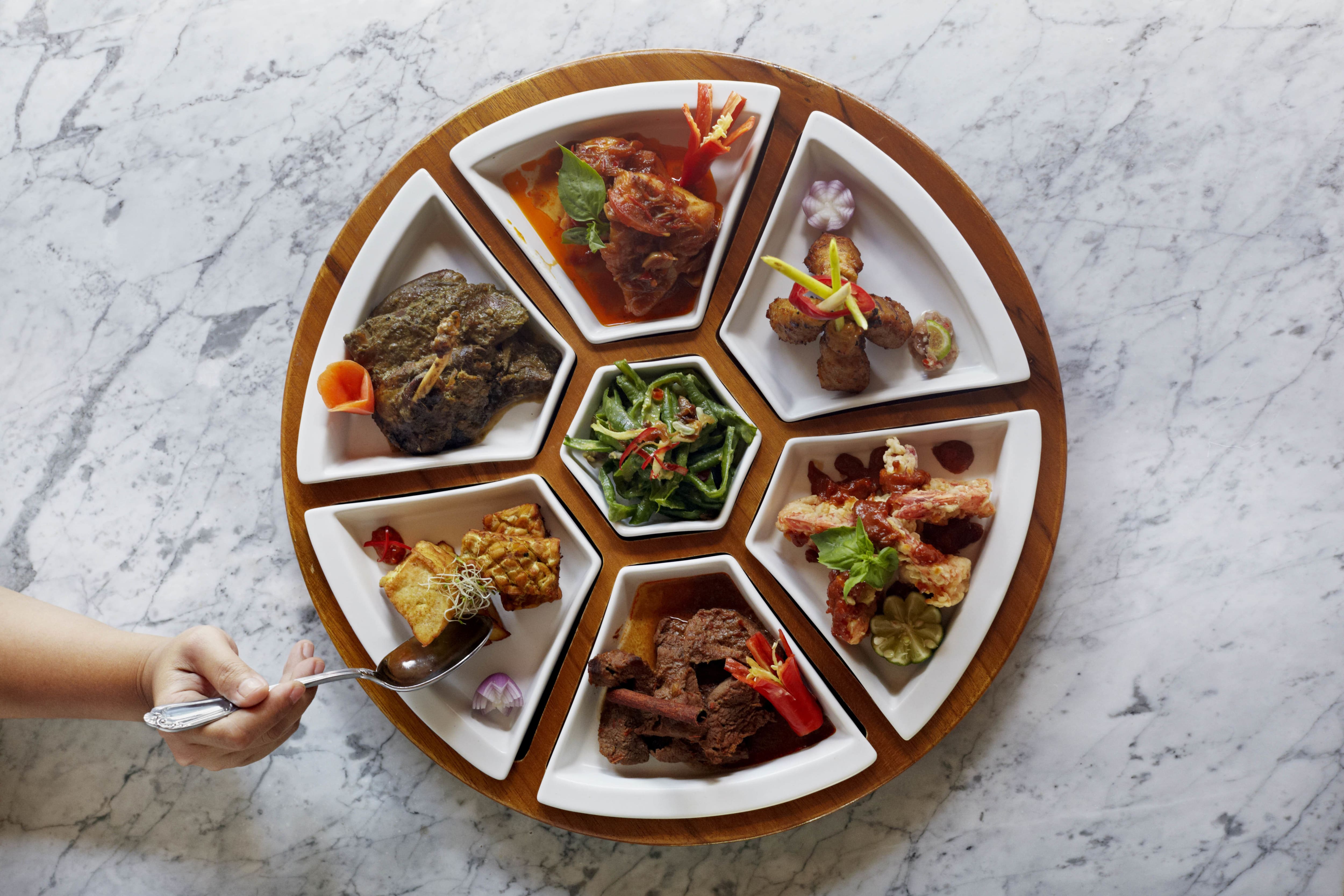 Featured image of post Kayu Manis Resto Jimbaran Bakar bali bakar kecap saos padang saos telor asin asam manis saos tiram l