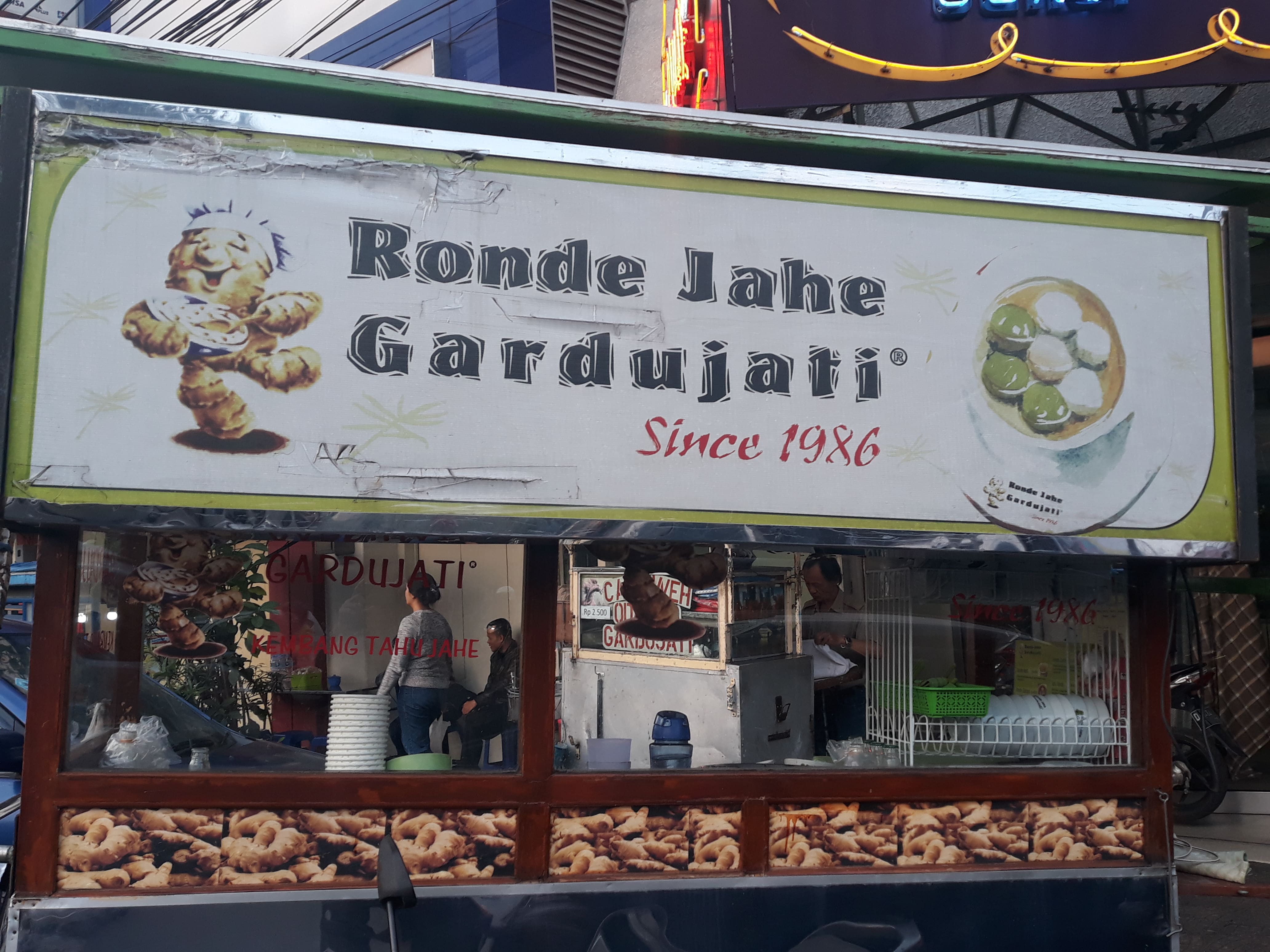 Ronde Jahe Gardujati, Pasirkaliki, Bandung | Zomato