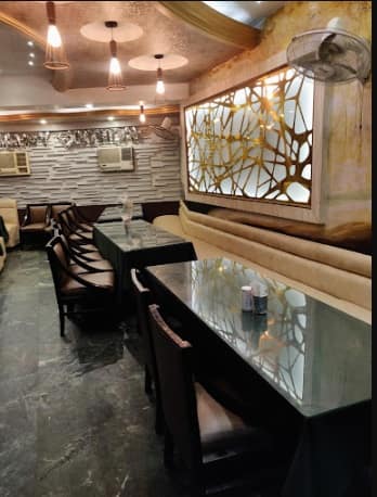 Mezbaan Restaurant image
