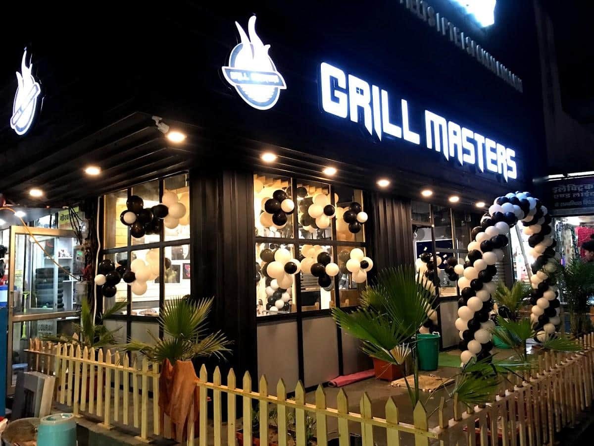 Grill masters shop restaurant