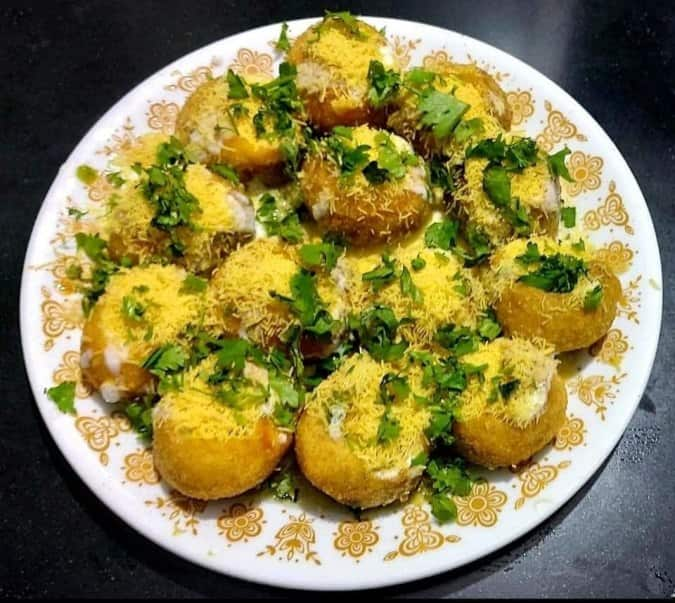 Lucky Bhel Pakodi Center