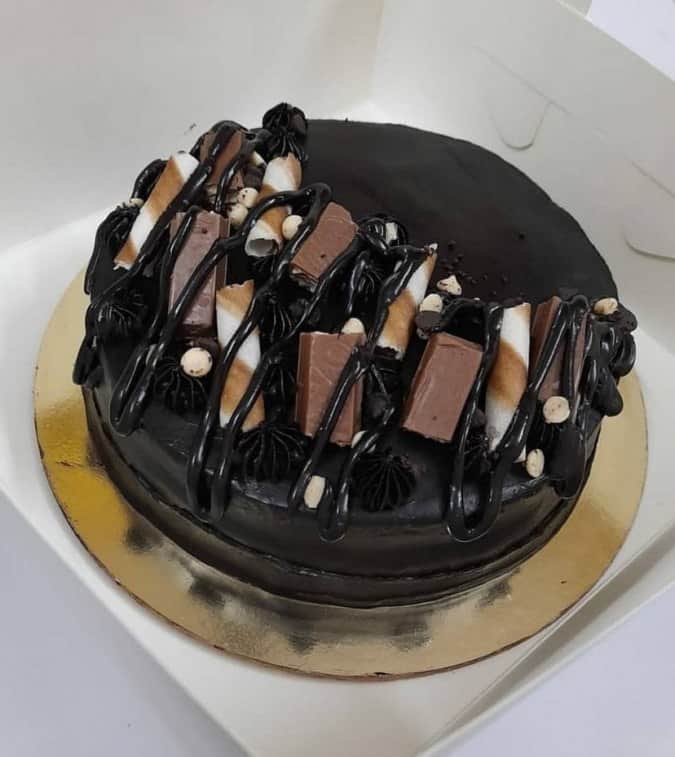 wondersofoven - EXOCTIC BUTTERSCOTCH FLAVOURED CAKE WITH A TEXTURE DESIGN  ON IT...!! | Facebook
