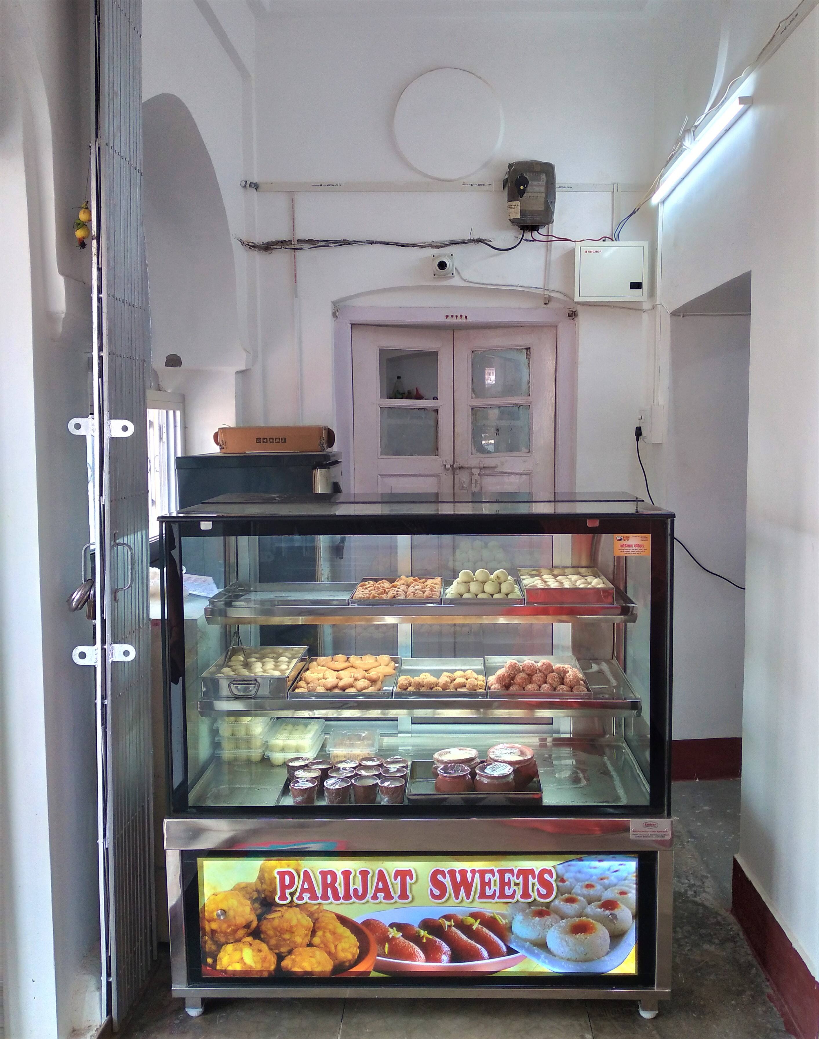 Parijat Sweets, Hazratganj, Lucknow Zomato