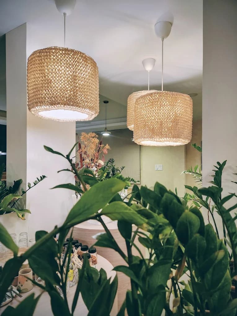 avocado toast, aesthetic cafes, specialty coffee, cute cafes, instagrammable food, aesthetic coffee shop, aesthetic desserts, instagrammable cafes - Table For Tous - img2