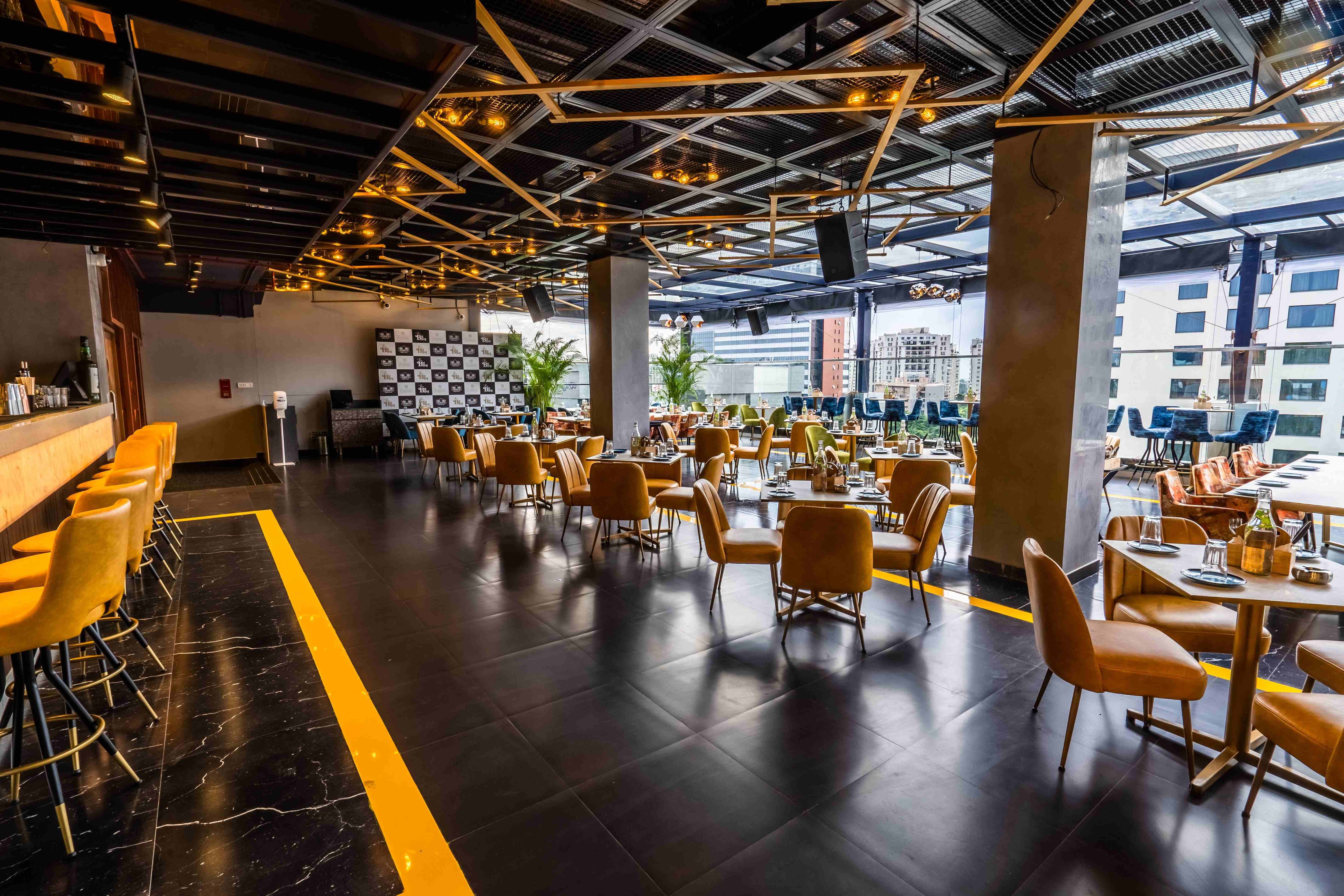 Book Table And Online Reservation At The Big Bang Sky Deck And Lounge