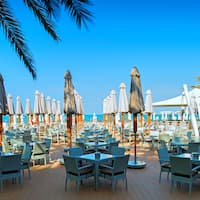 Wavebreaker Hilton Dubai Jumeirah Beach Residence Jbr Wavebreaker Hilton Dubai Jumeirah Beach Residence Jbr Photos