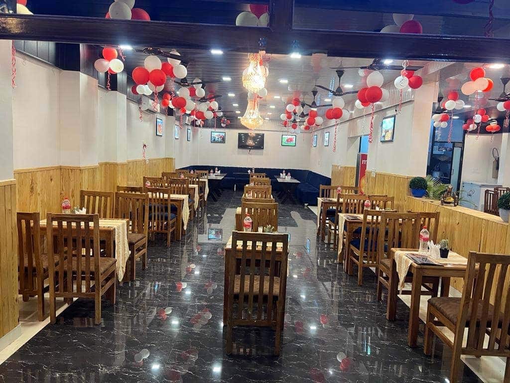 A3 Corbett Queen Hotel & Restro image