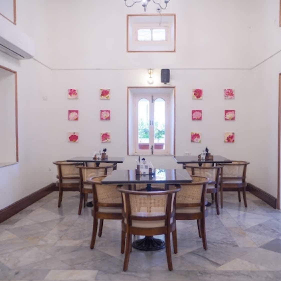 Restaurant image