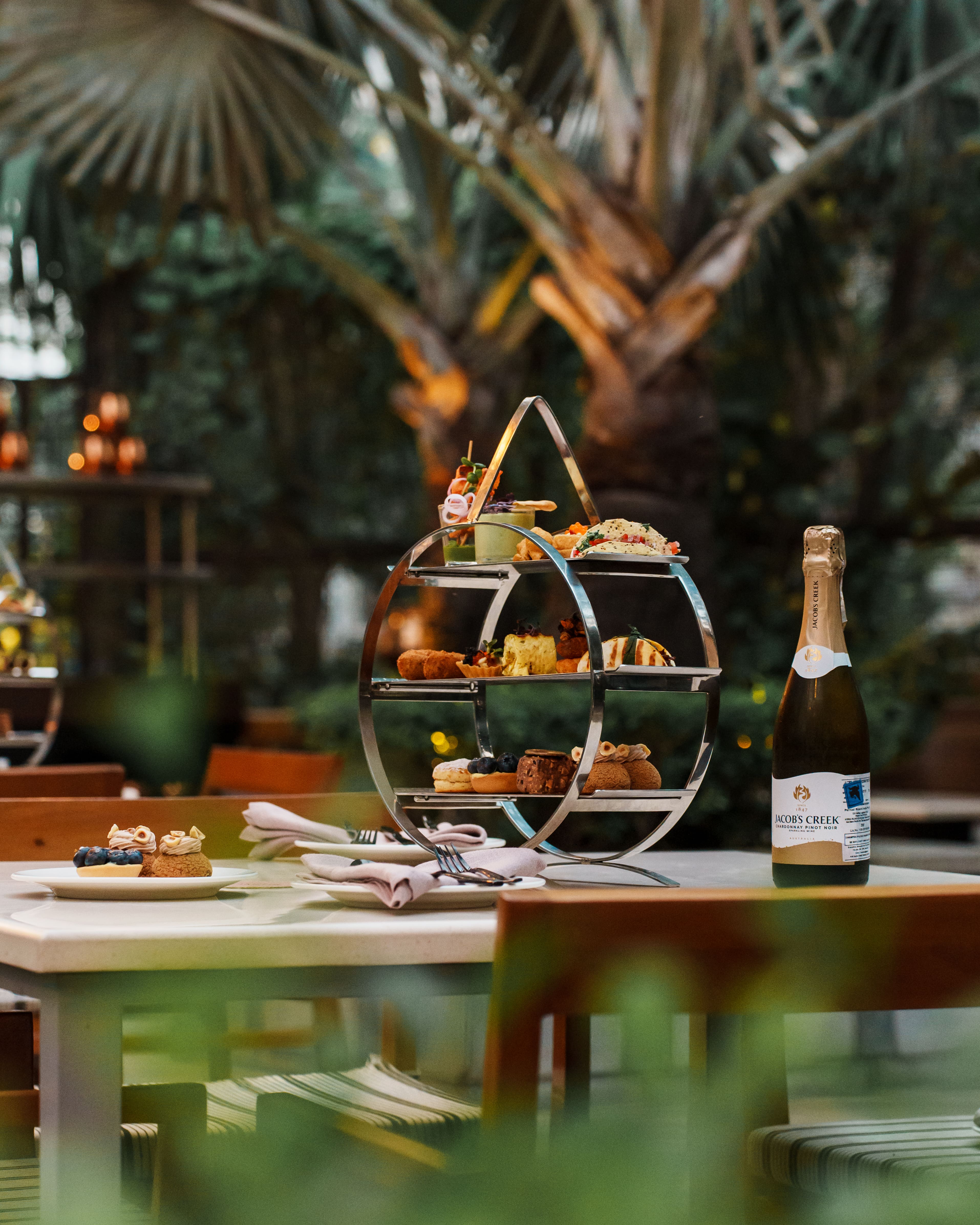 rooftop restaurants near me, rooftop restaurants, sky bar, best bars near me, rooftop bars - Infinity Pool Bar - JW Marriott, Kolkata - img2