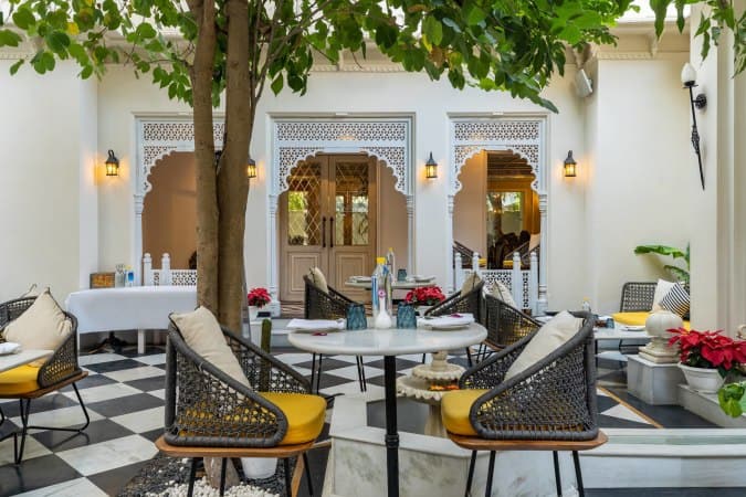 Cafe Edelweiss, Chandpole, Udaipur | Zomato
