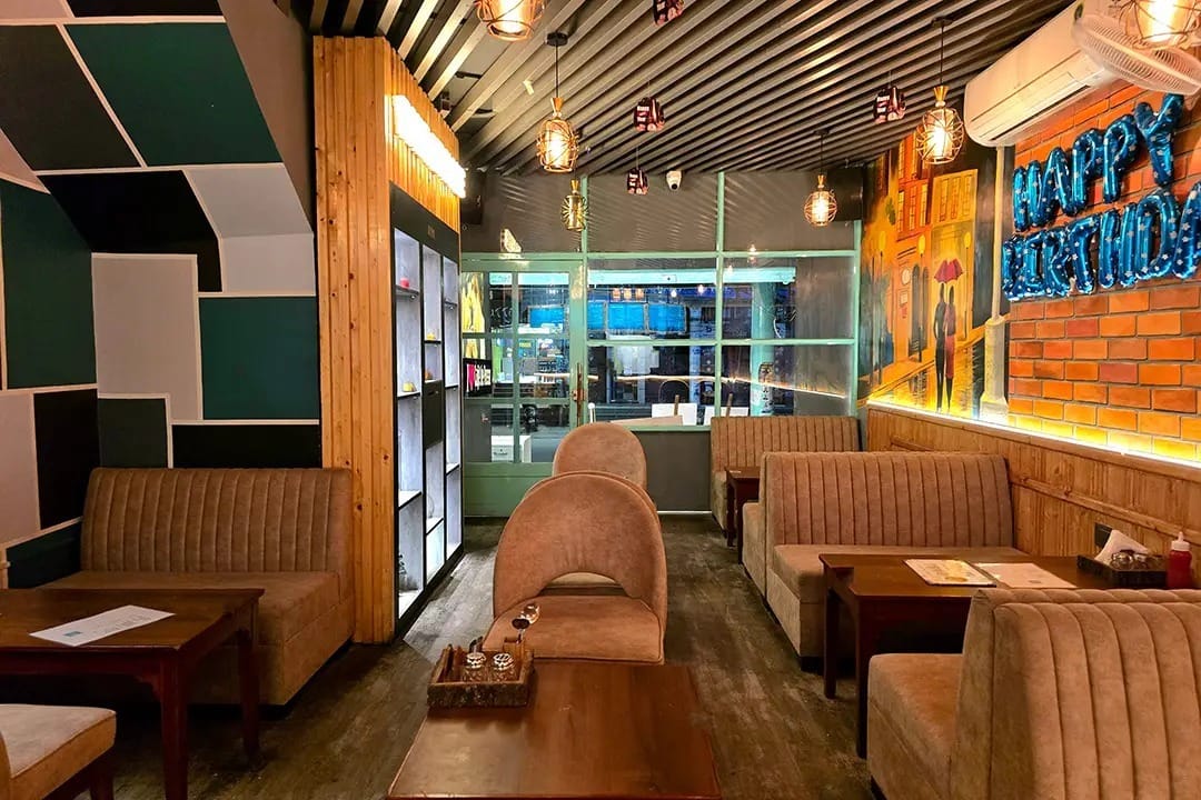 Cafe De Rosso image