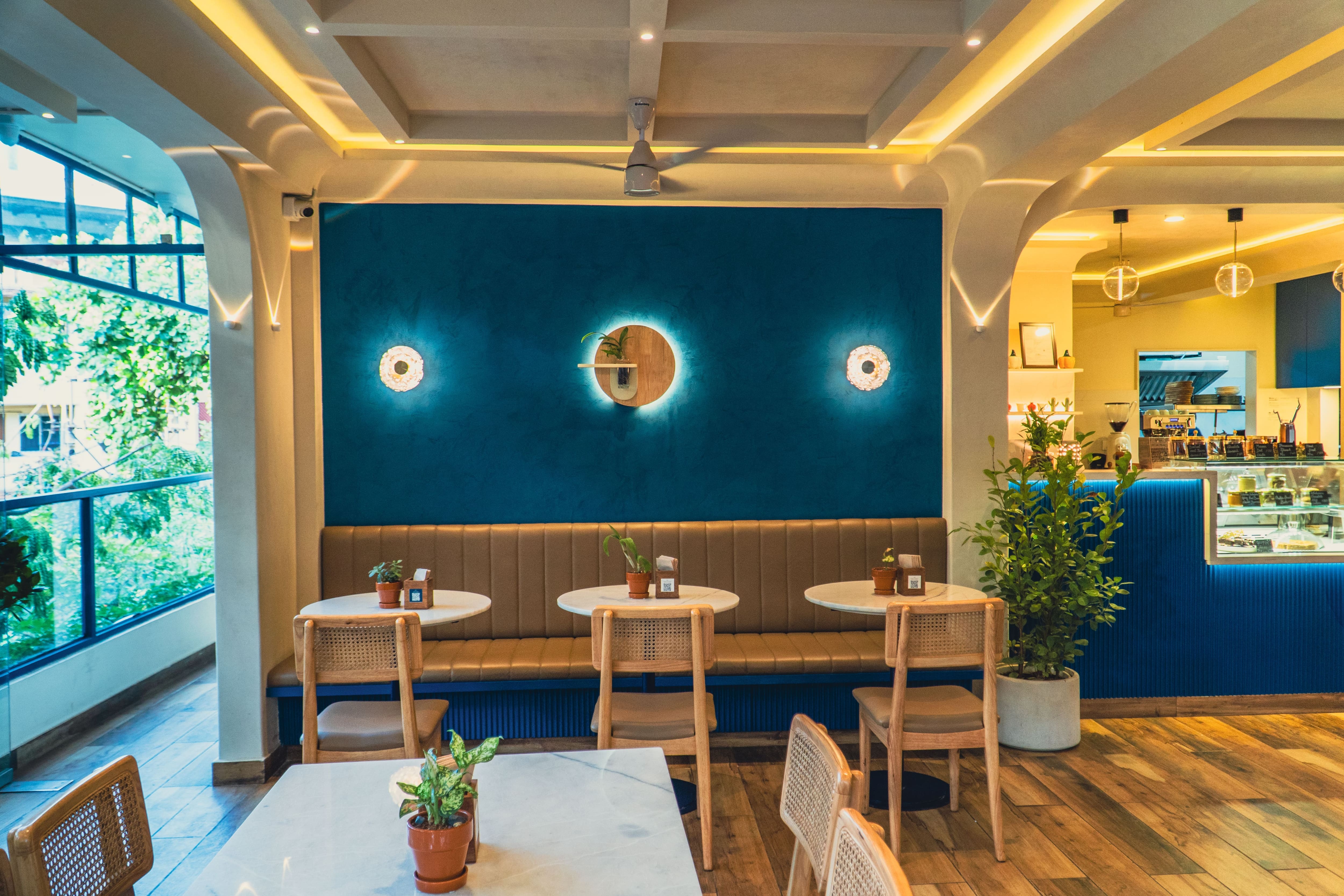 Breakfast restaurants near me, breakfast spots - Roka Cafe - img1