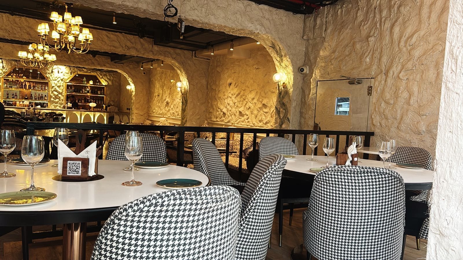 private dining, private dining rooms, private dining restaurants, group dining, fine dining restaurants, intimate dining, exclusive dining, corporate dining, luxury dining - Drunken Teddy - img2