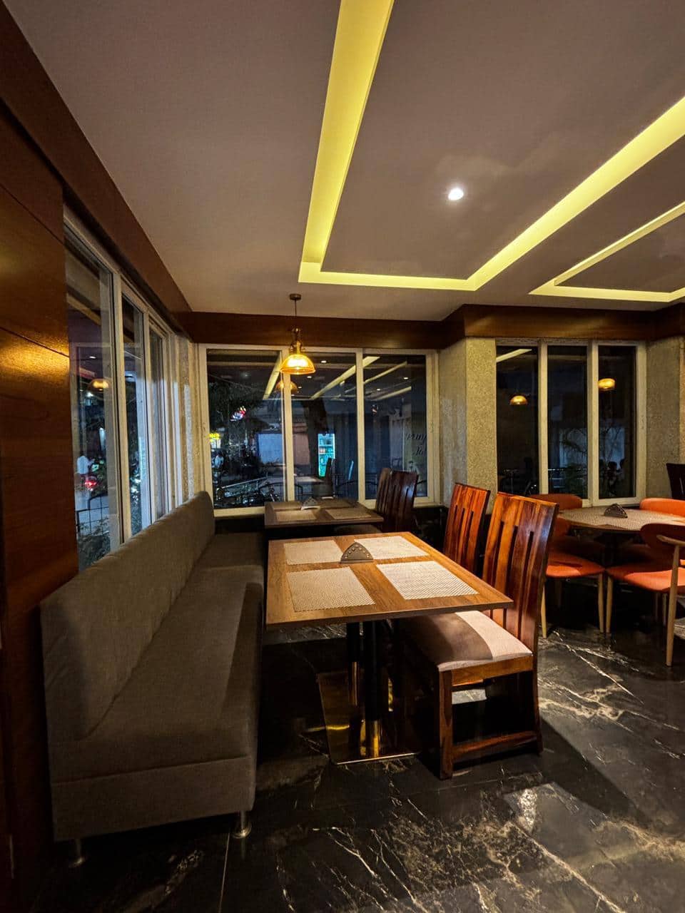 Restaurant image