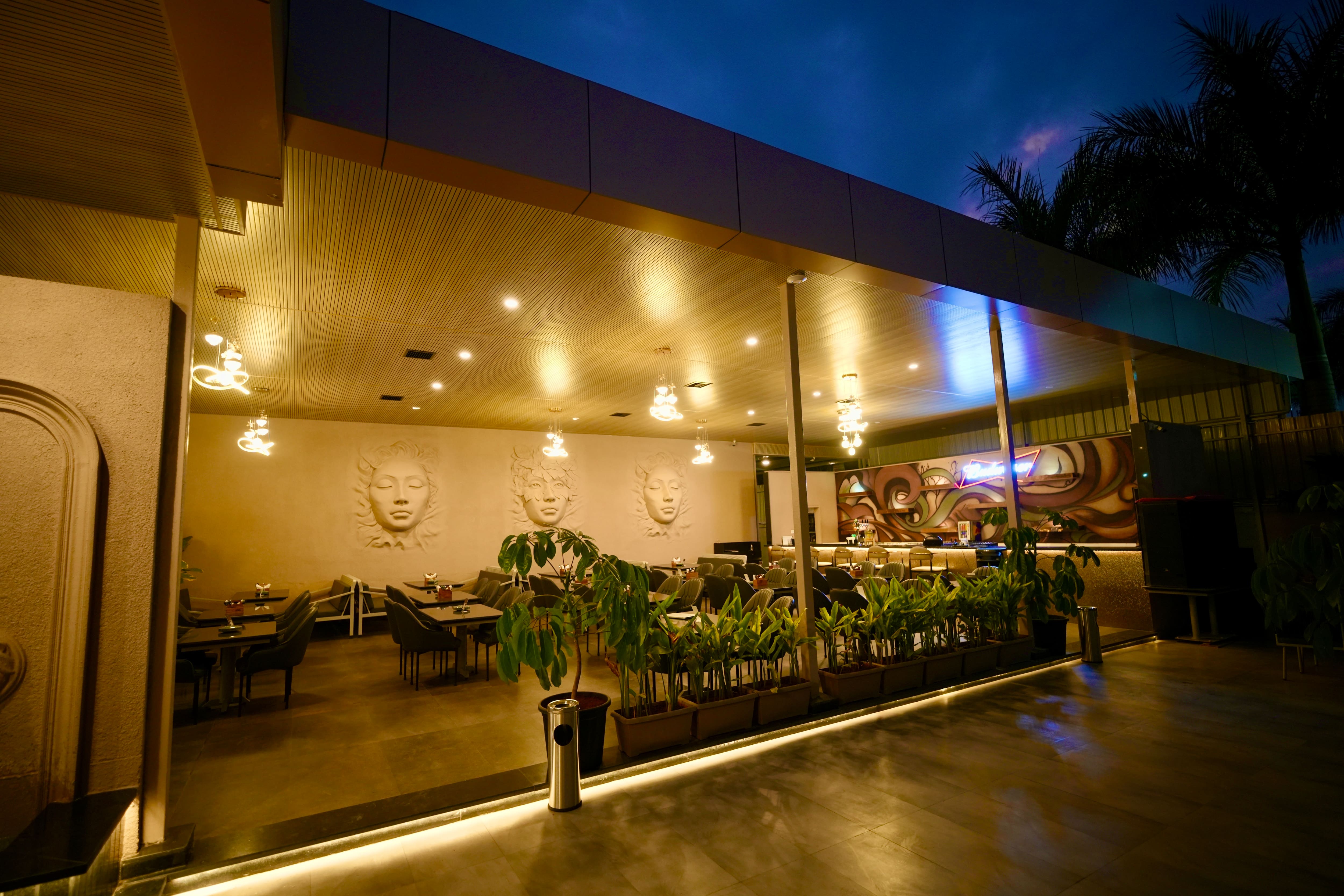 Restaurant image