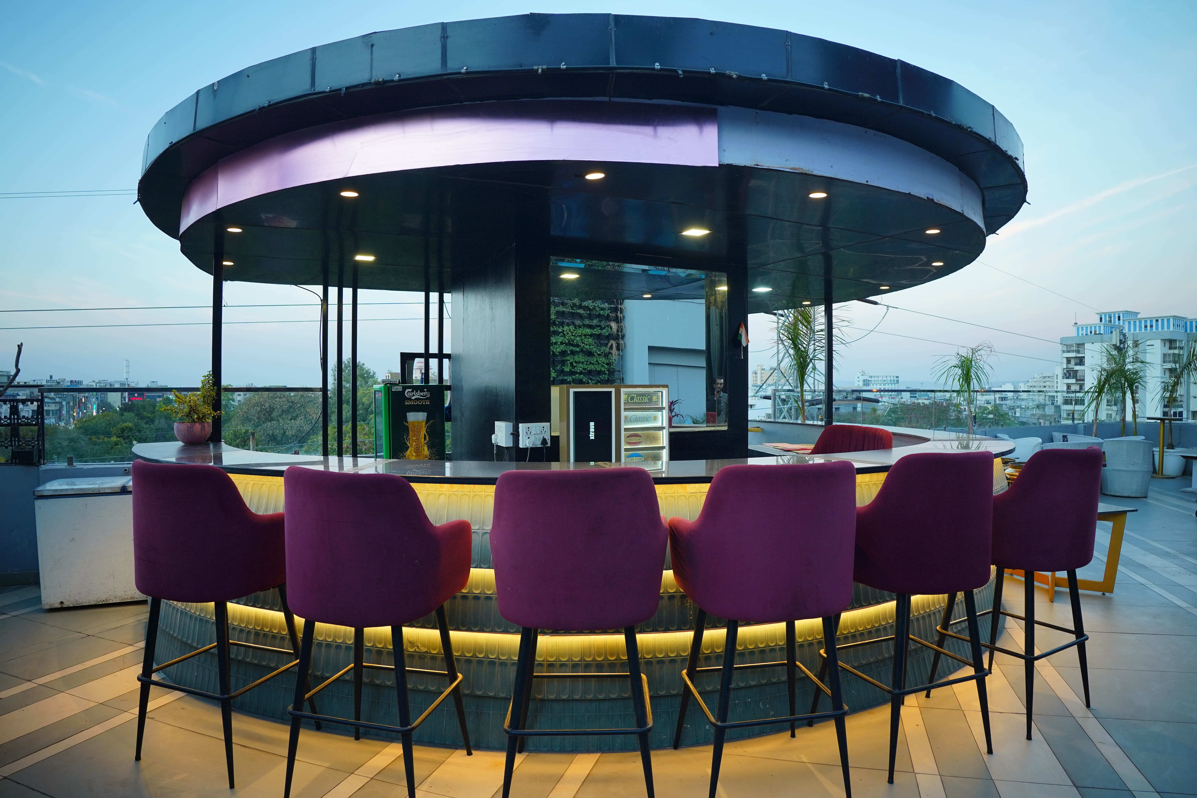Restaurant image